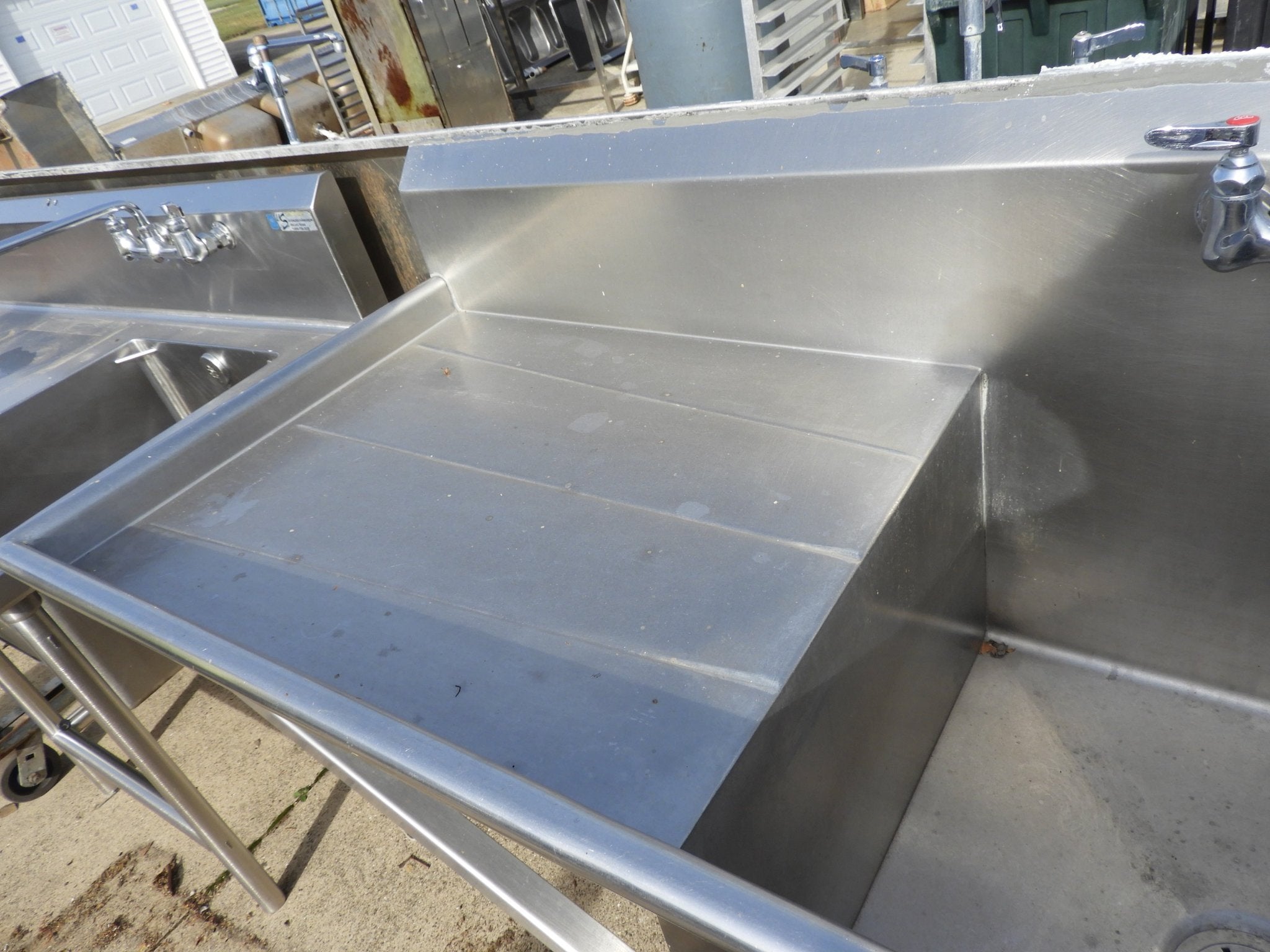 Used 2 Bay Stainless Steel Commercial Sink with Twist Drains - SS23 - Falcon Restaurant Supply - 5