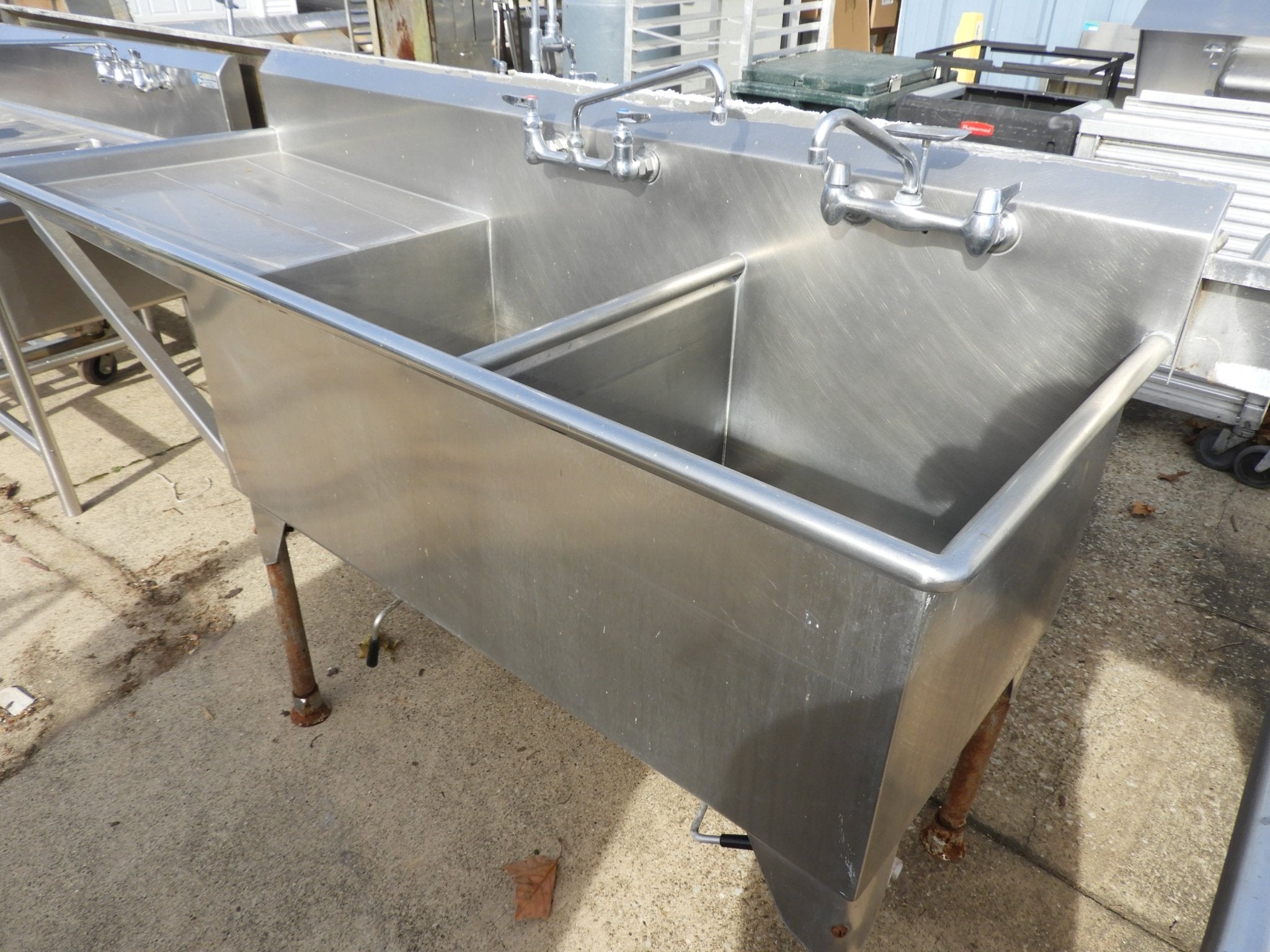 Used 2 Bay Stainless Steel Commercial Sink with Twist Drains - SS23 - Falcon Restaurant Supply - 6