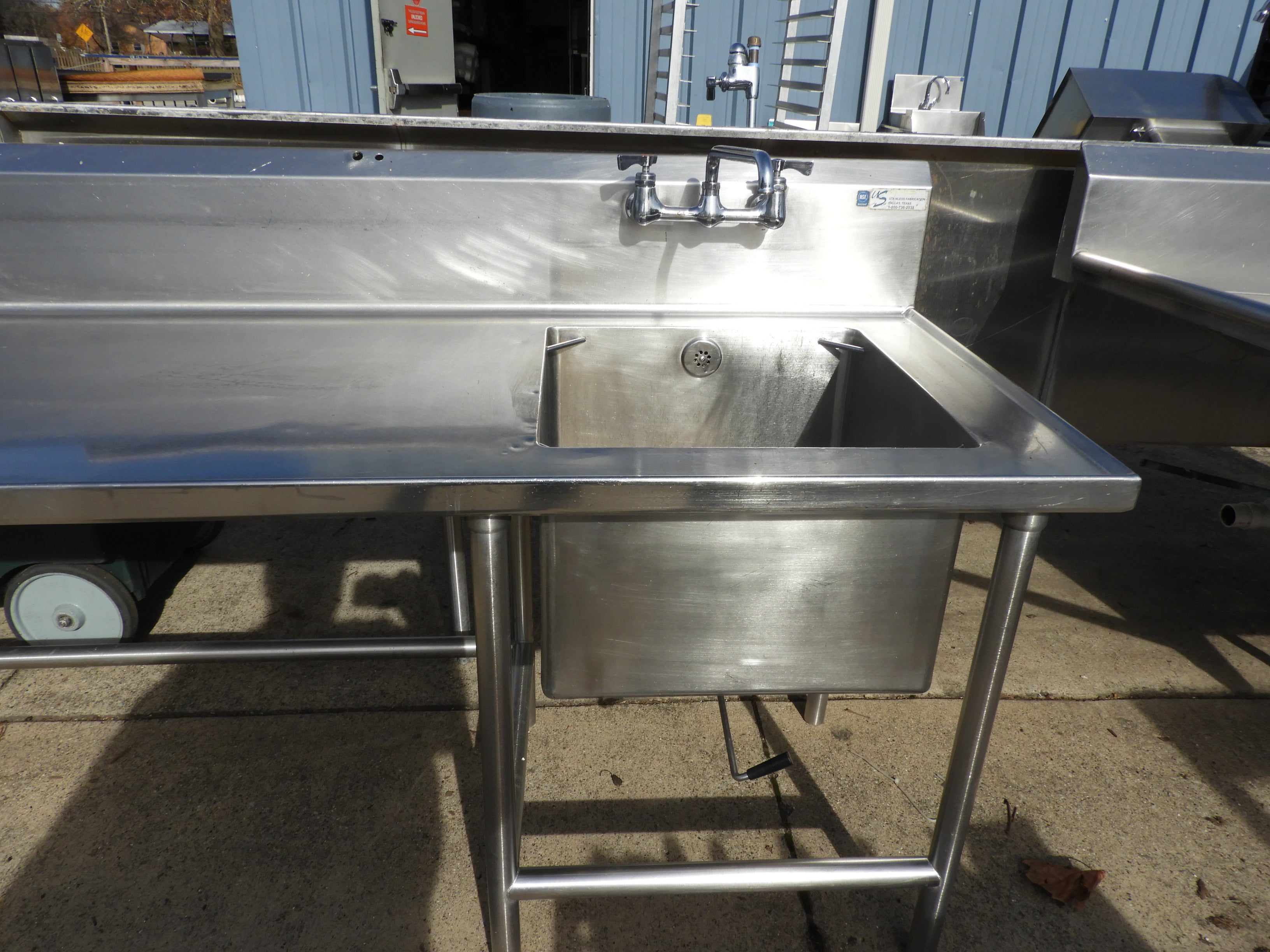 Used Single Compartment Stainless Steel Commercial Sink with Twist Drain - SS21