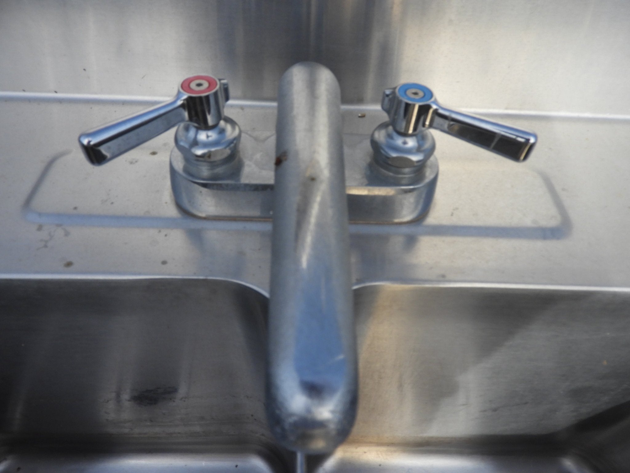 Used Glastender 4 Compartment Under Bar Stainless Steel Commercial sink 84"W X 24"D - SS19 - Falcon Restaurant Supply - 7