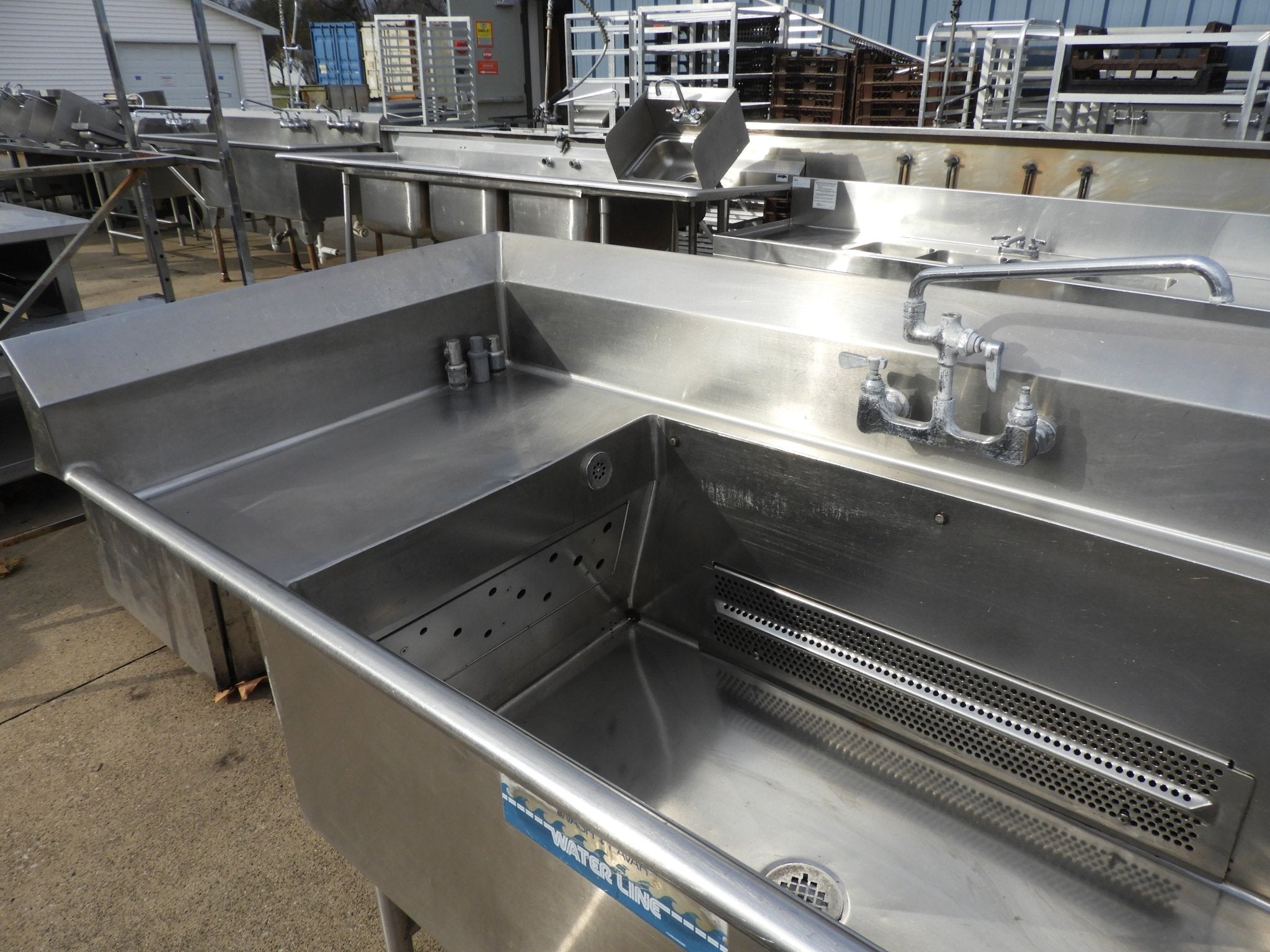 Used 3 Compartment Stainless Steel Commercial Sink with Twist Drains and X - Stream Wash - SS18 - Falcon Restaurant Supply - 6