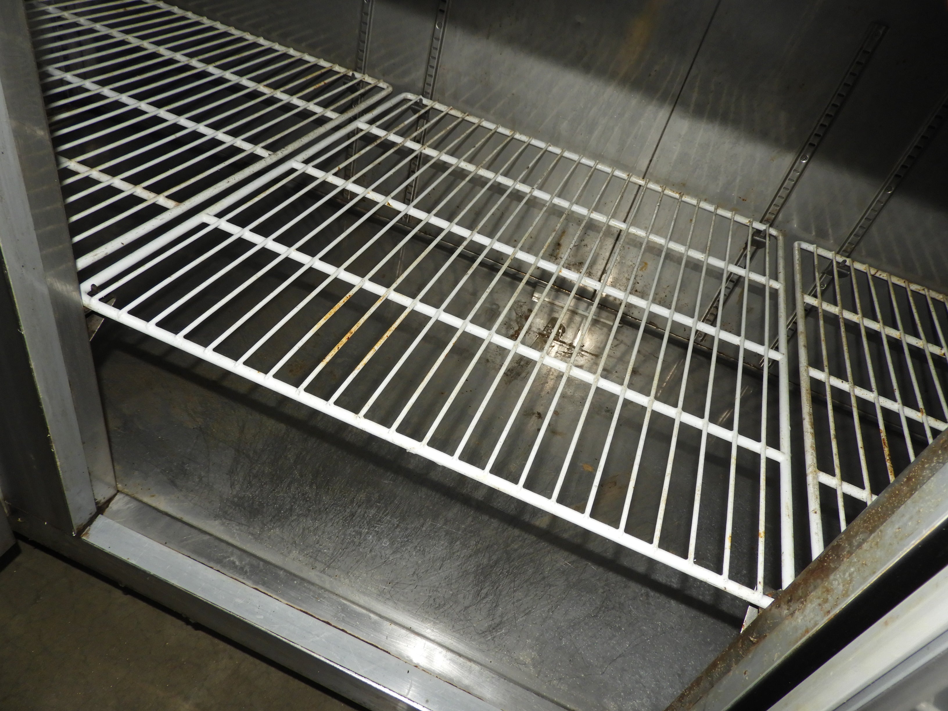 Used U-STAR 92" REFRIGERATED PIZZA PREP TABLE 3 DOOR USPZ-3D