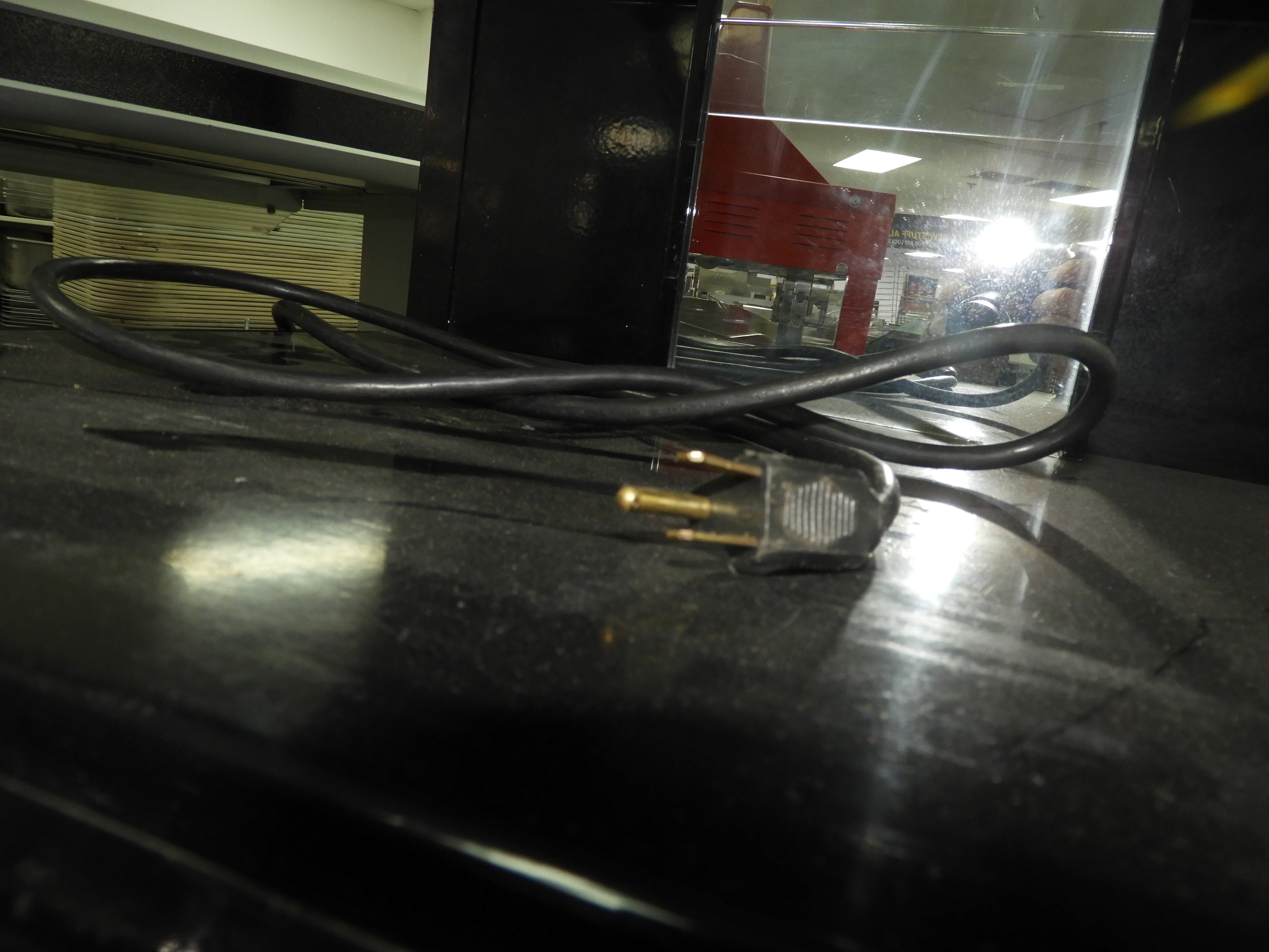 Used Merco MM-24 Commercial Counter Top Mini-Merchandiser Warmer Display 120V