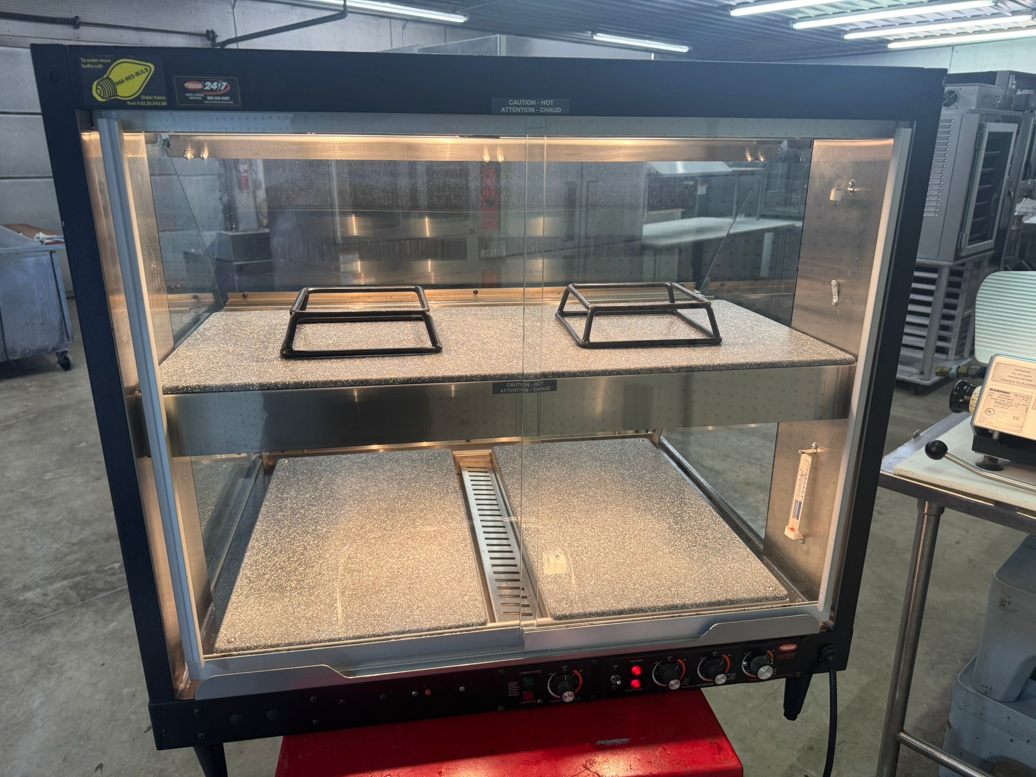 Used Hatco GRCDH-2PD 32" Glo-Ray Merchandiser Warmer with Humidity Control - 120V