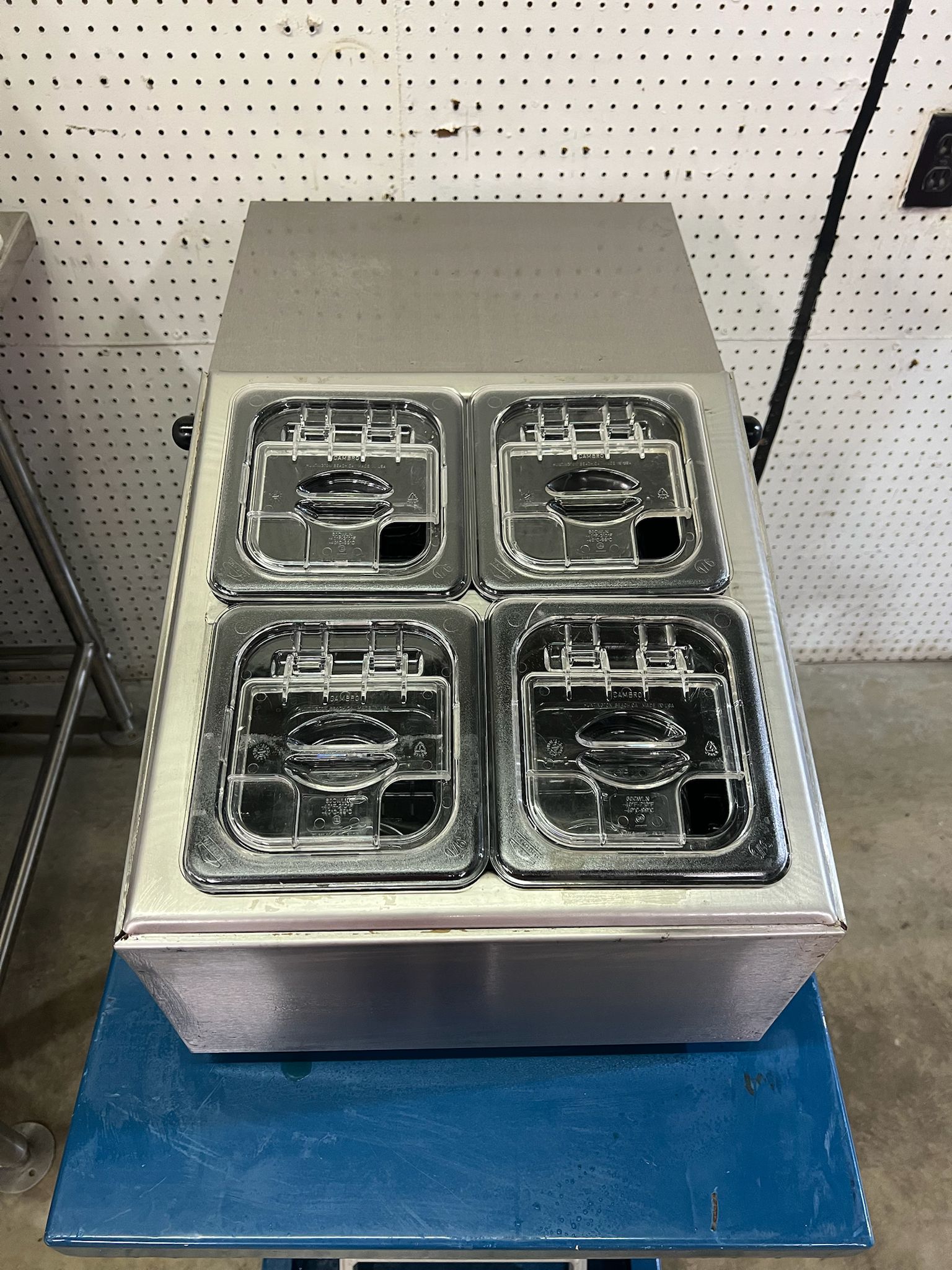 Used 17' APW Wyott RTR-4 Refrigerated Countertop Topping Rail 120 Volts