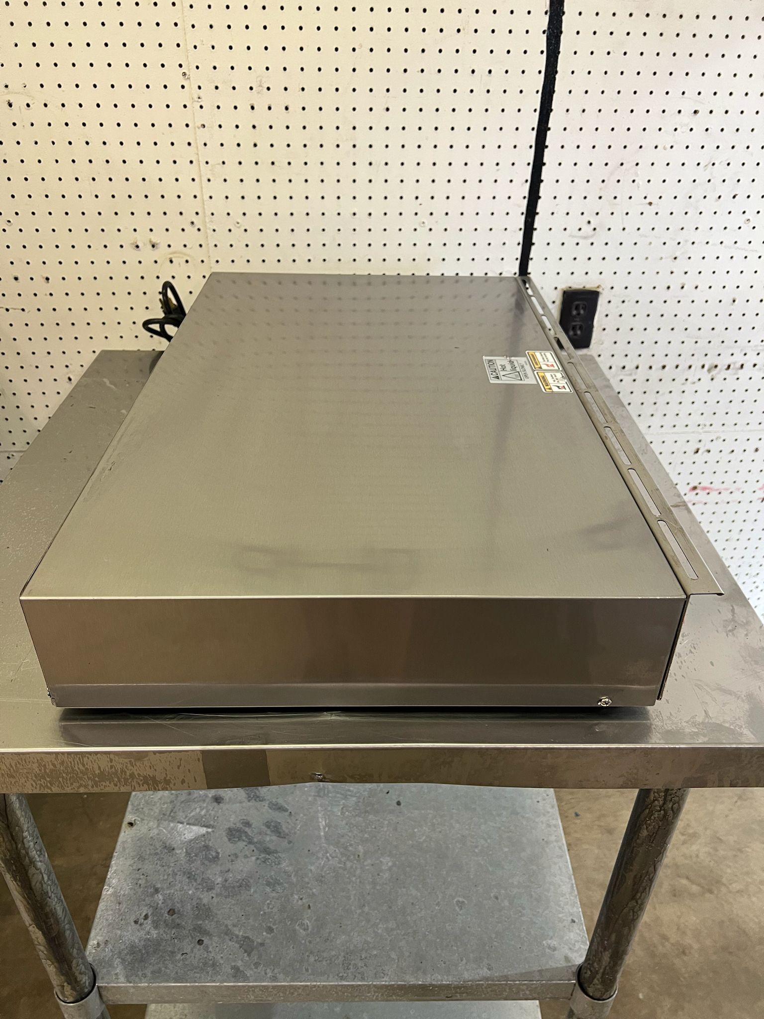 New APW Wyott SPTU-50N Heat and Hold Hot Dog Warming Drawer 120V