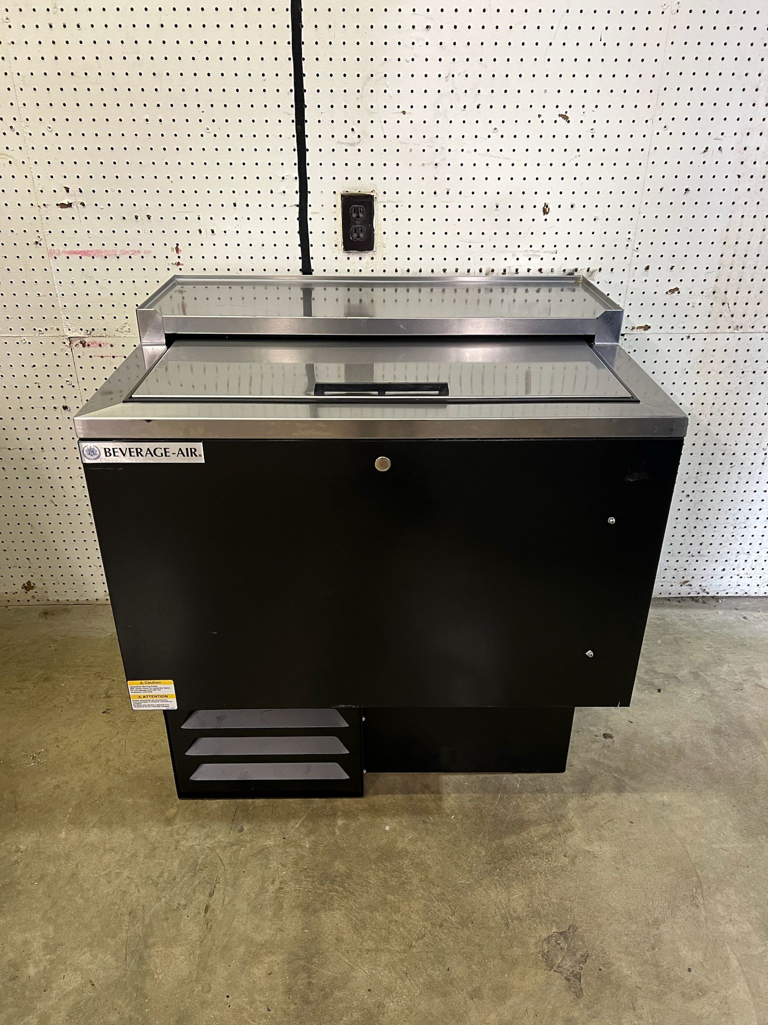 Used Beverage-Air SF34HC-B 34" Black Shallow Well Bottle Cooler 115V - WO1