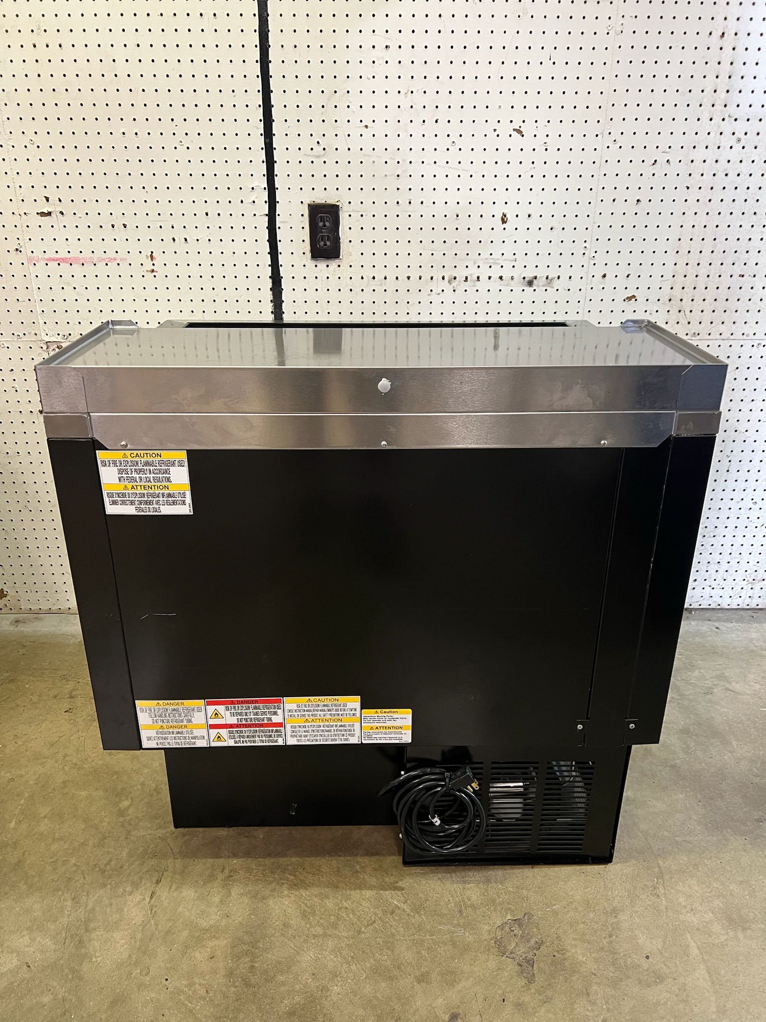 Used Beverage-Air SF34HC-B 34" Black Shallow Well Bottle Cooler 115V - WO1
