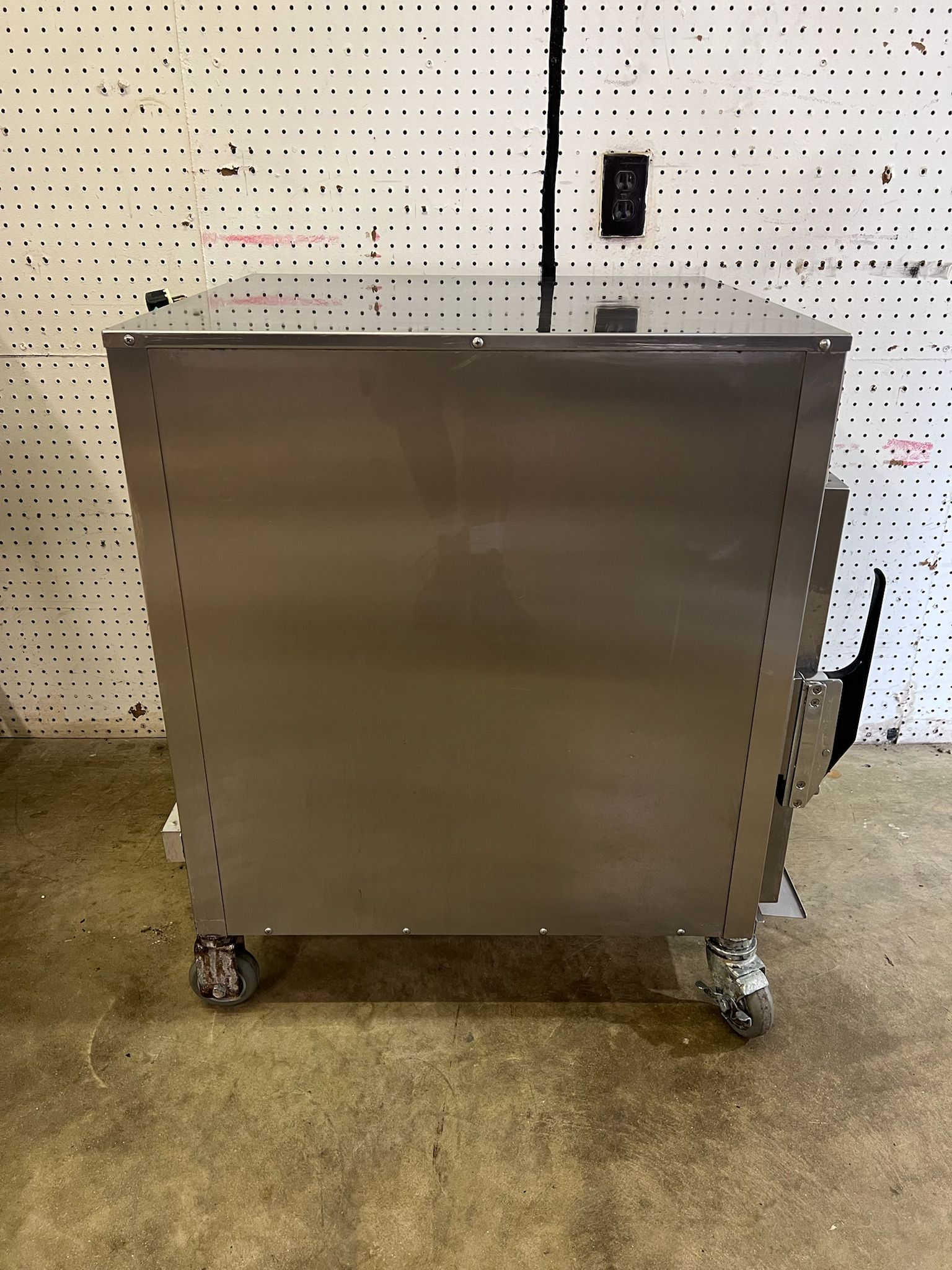 Used Alto - Shaam 767 - SK Undercounter Cook and Hold BBQ Smoker Oven 208/240V - Falcon Restaurant Supply - 5