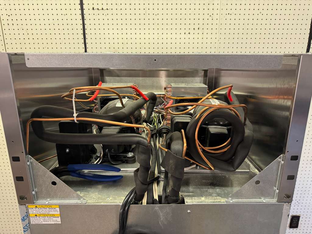 Used Beverage - Air PRF12 - 12HC - 1HS Half Door Dual Temperature Reach - In 115V - WO1 - Falcon Restaurant Supply - 6