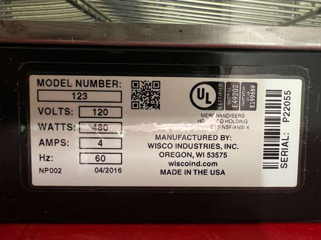 Used Wisco 123 Heated Countertop Display Case Merchandiser - 120V 480W