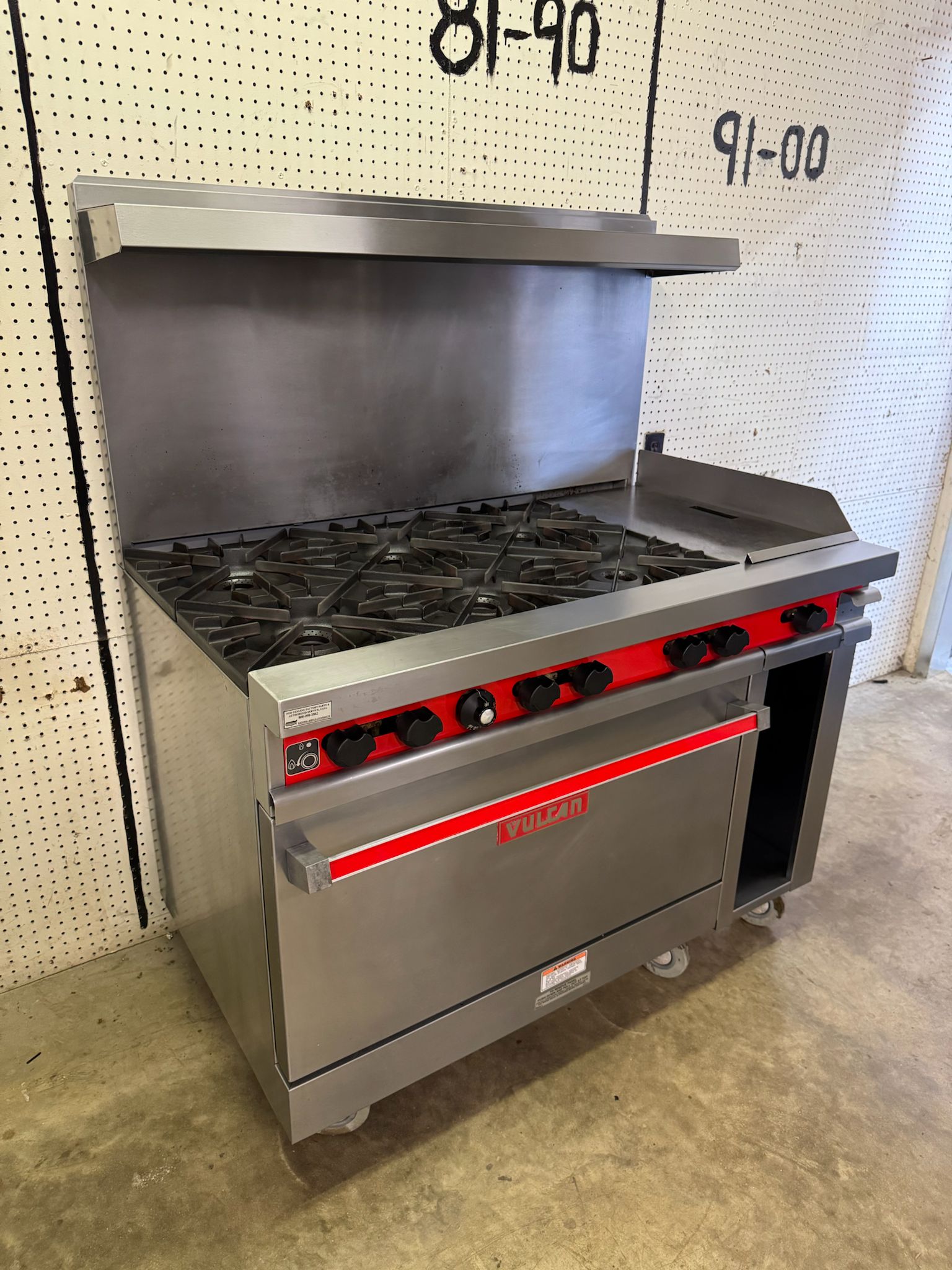 Used 48" Vulcan 481SL 6 Burner Natural Gas Range with Oven and Griddle