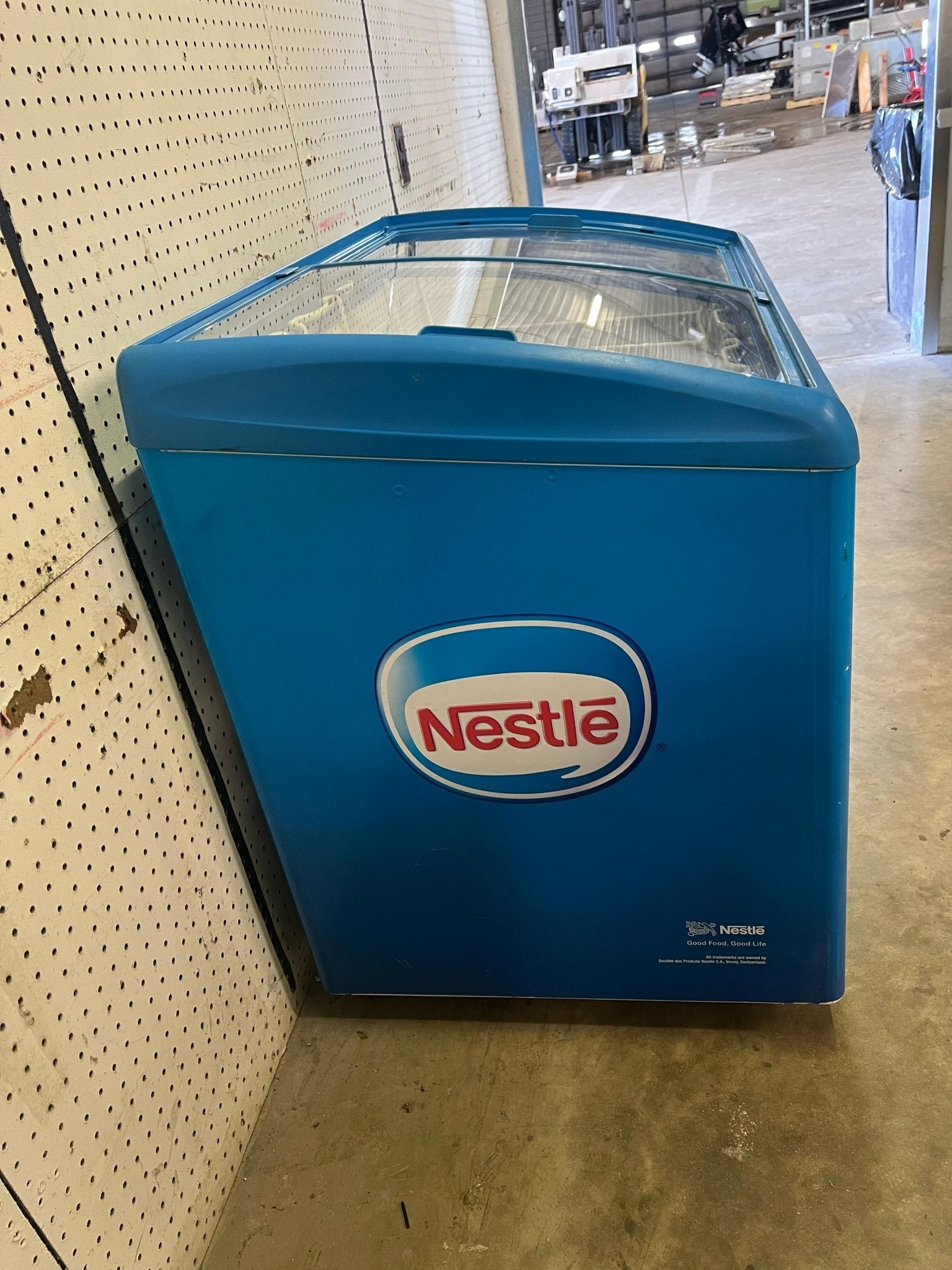 Used AHT RIO S 100 Sliding Glass Top 2 Door Ice Cream Freezer Merchandiser 120V - Falcon Restaurant Supply - 3