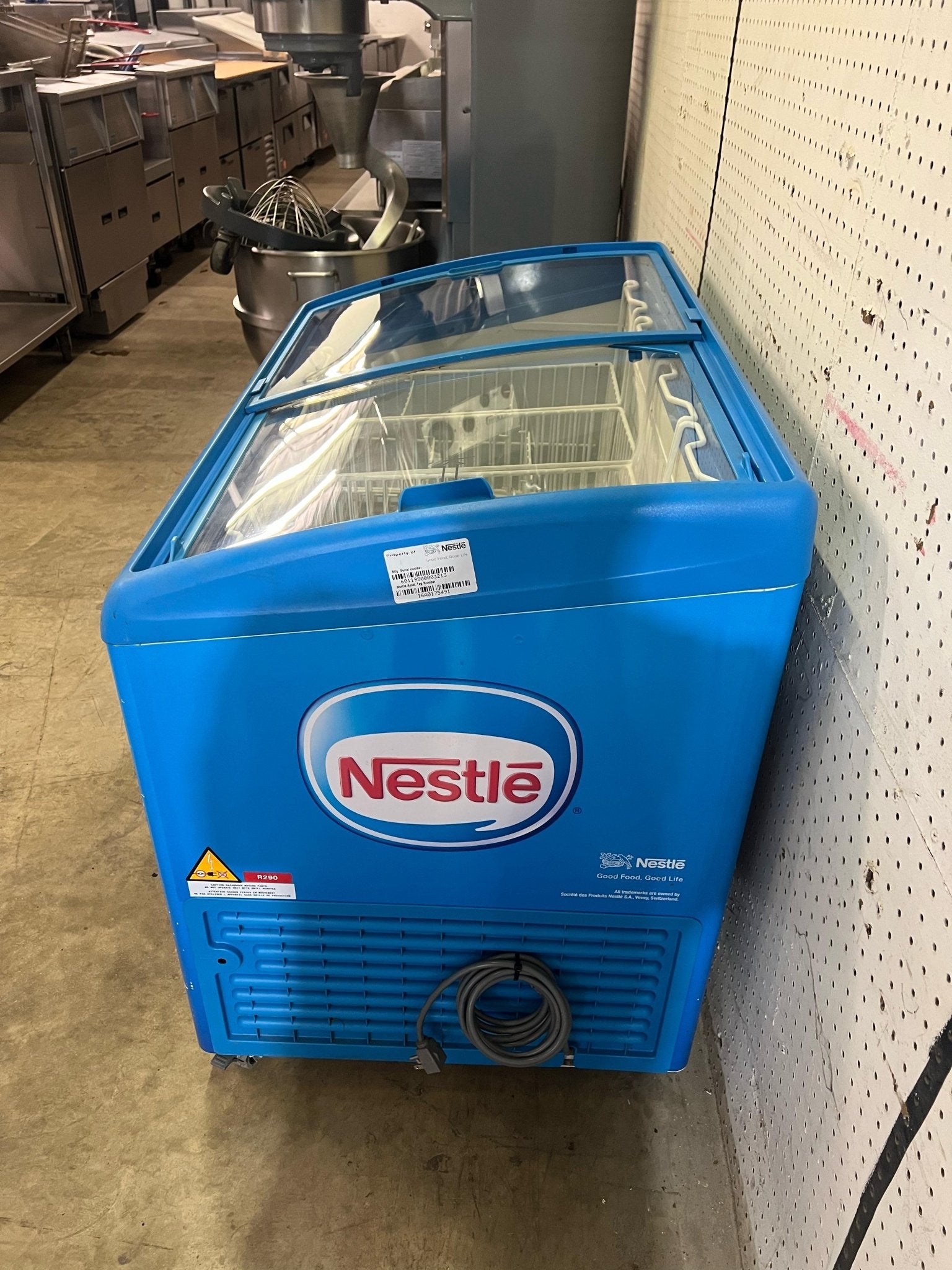 Used AHT RIO S 100 Sliding Glass Top 2 Door Ice Cream Freezer Merchandiser 120V - Falcon Restaurant Supply - 4