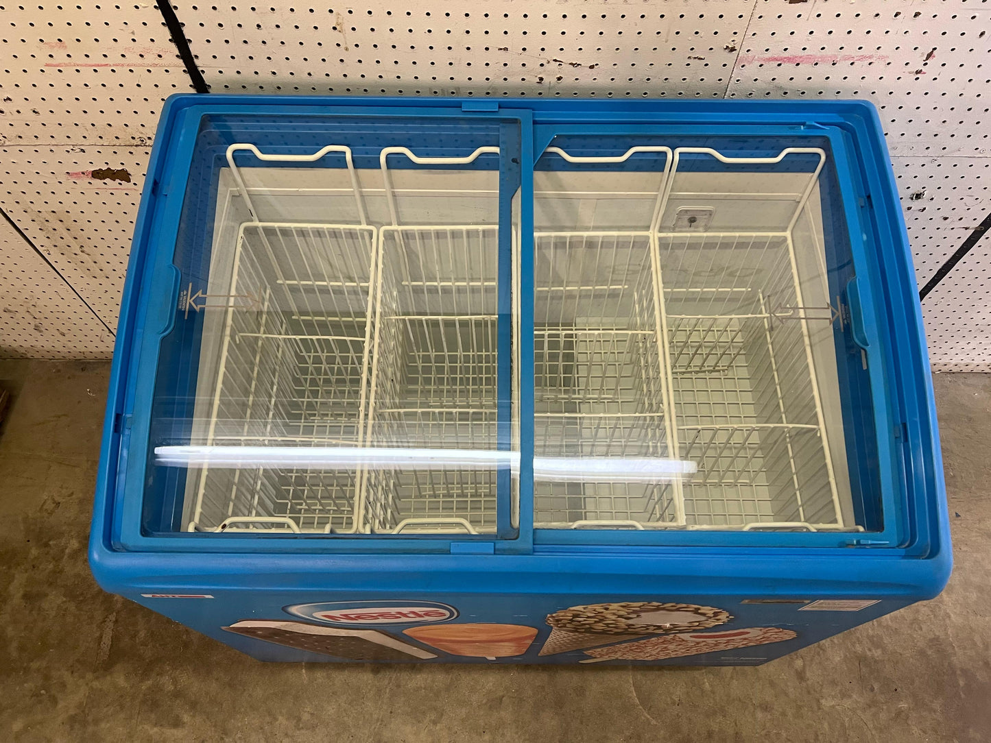 Used AHT RIO S 100 Sliding Glass Top 2 Door Ice Cream Freezer Merchandiser 120V