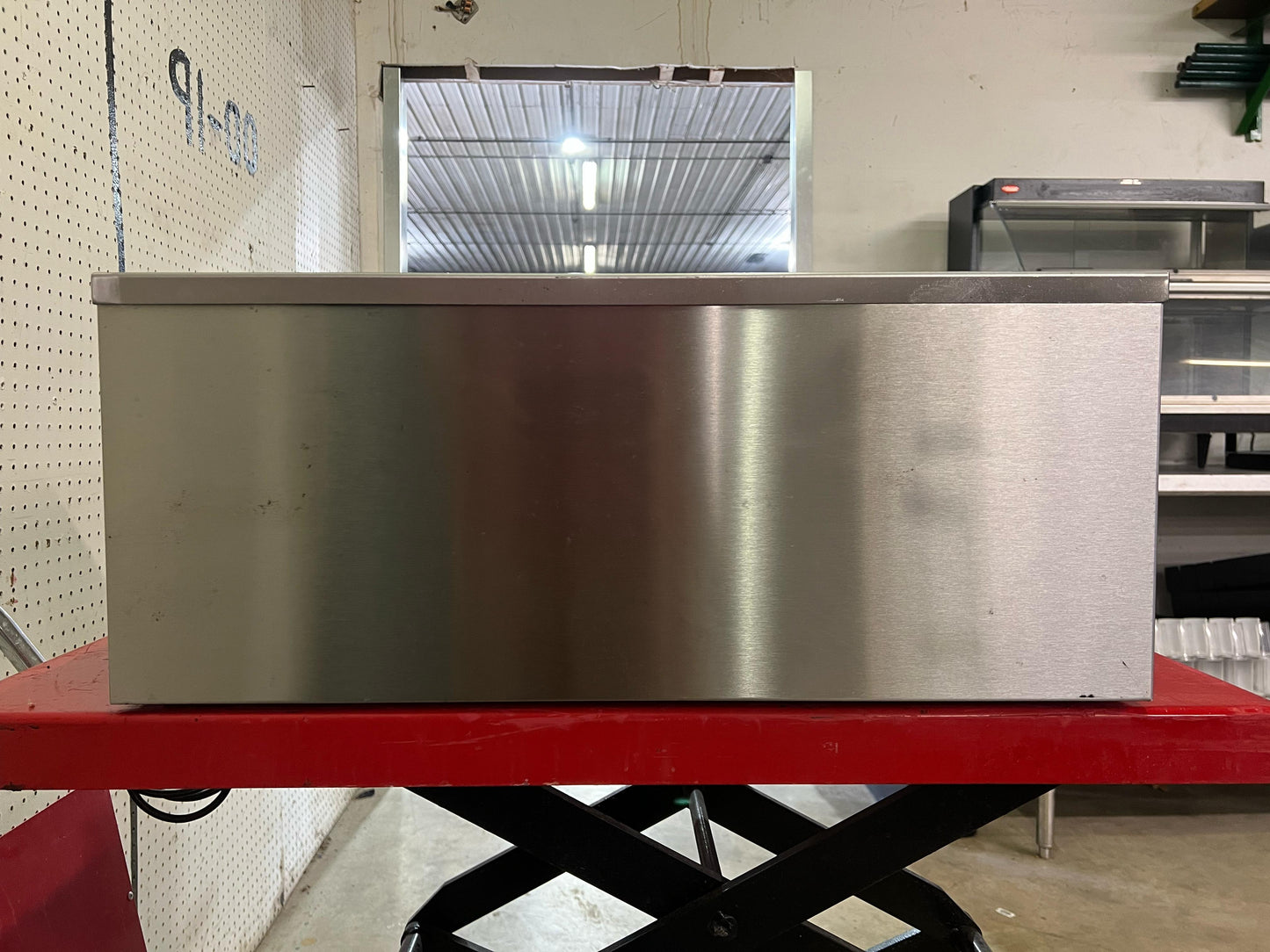 Used Hatco HDW-1N Narrow Drawer food Warmer - 120V, 450W