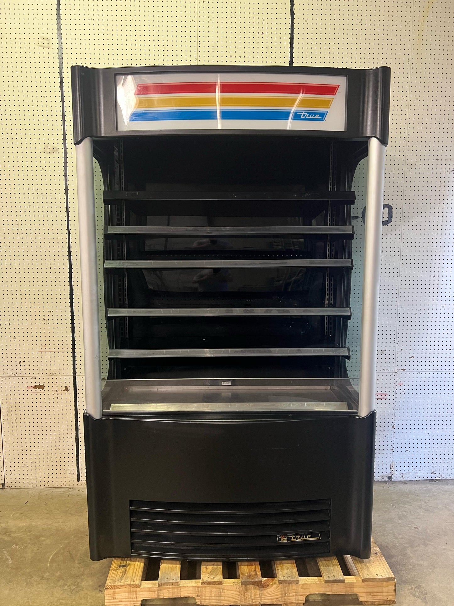 Used True TAC-48-LD 48" Vertical Open Air Cooler 5 Levels 208/230V 1ph