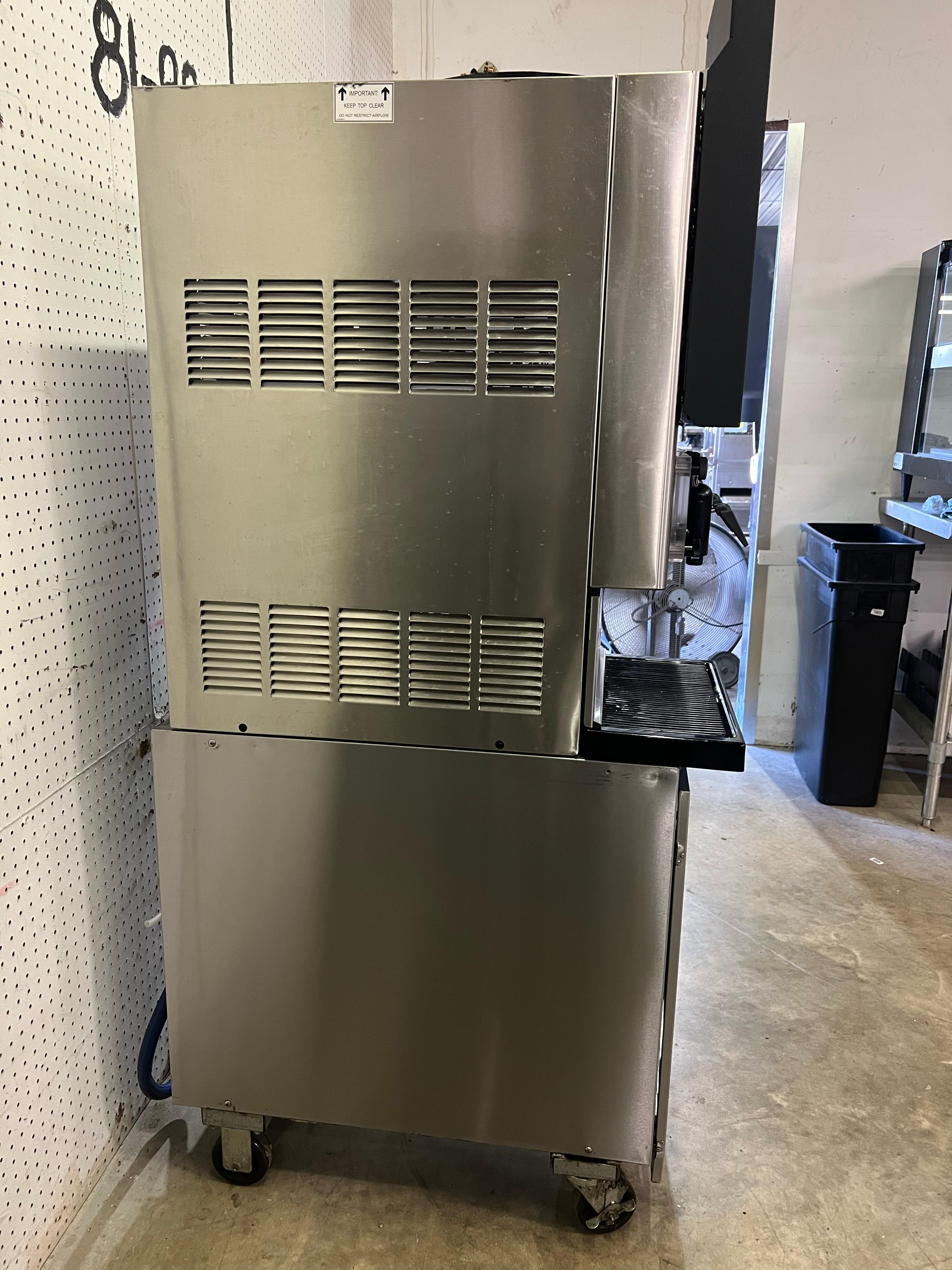 Used 2022 FBD 772 Two Barrel Frozen Beverage Drink Slushie Machine 230V As Is