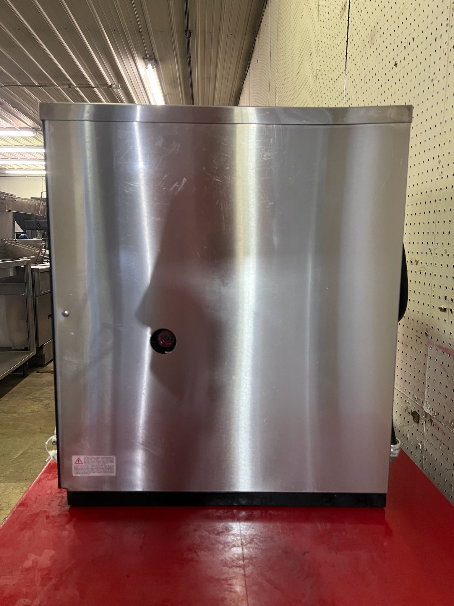 Used Broaster VF - 3 Ventless Countertop Fryer with ANSUL System 120/208V 1PH - Falcon Restaurant Supply - 4