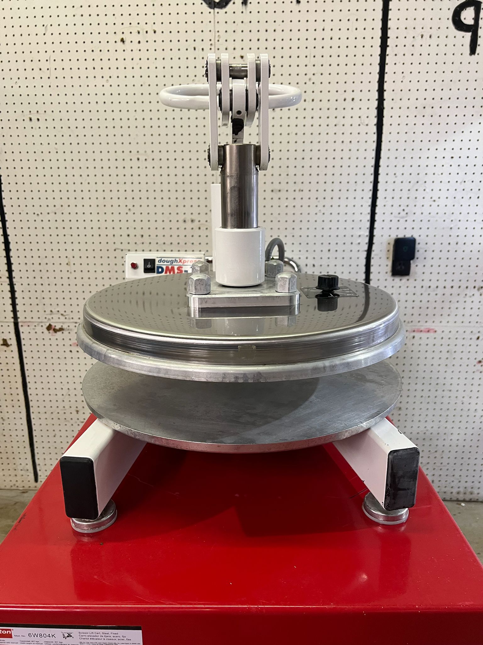 Used 18" DoughXpress DMS-18 Manual Swing Away Pizza Dough Press - 120V