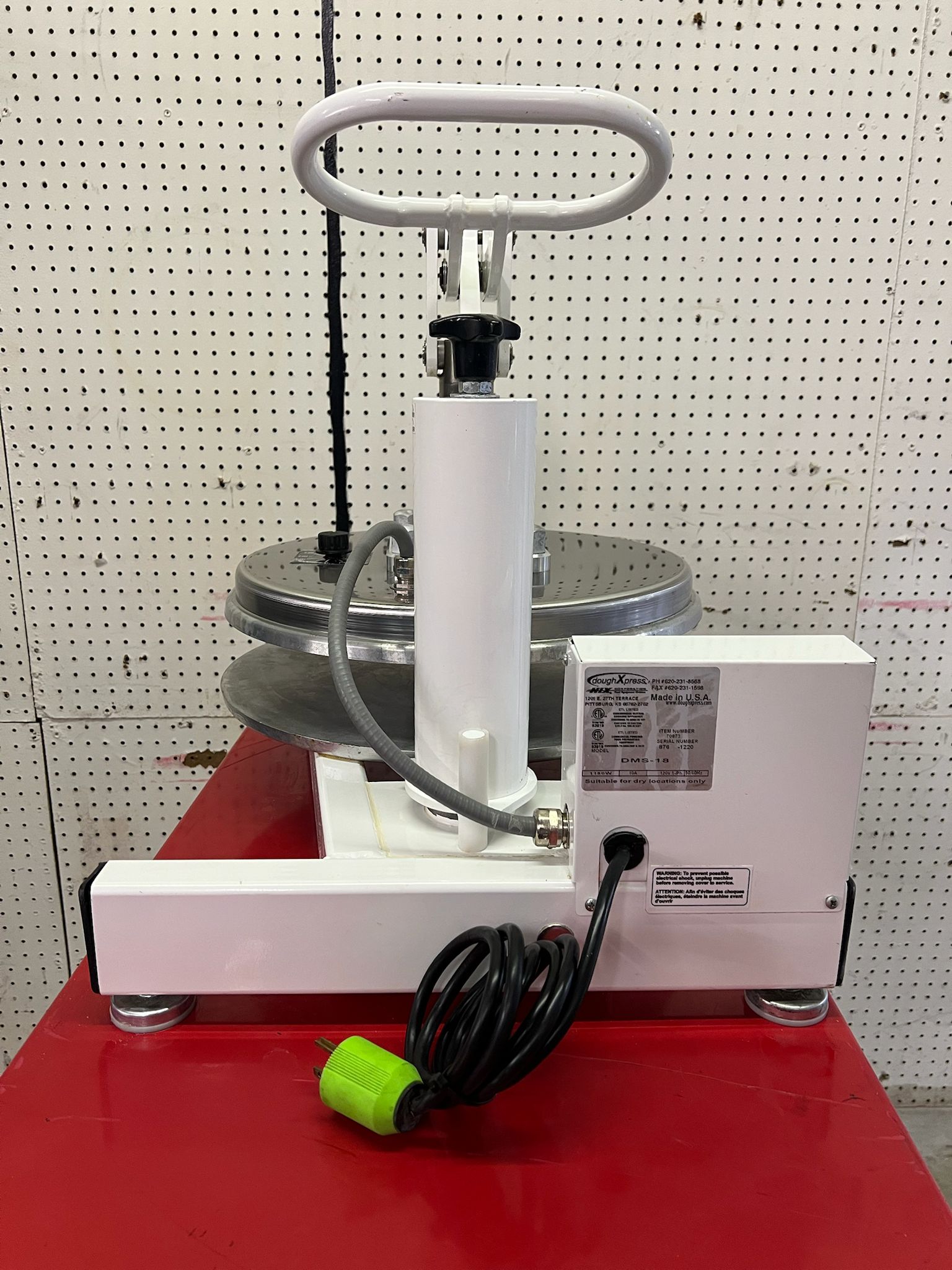 Used 18" DoughXpress DMS-18 Manual Swing Away Pizza Dough Press - 120V