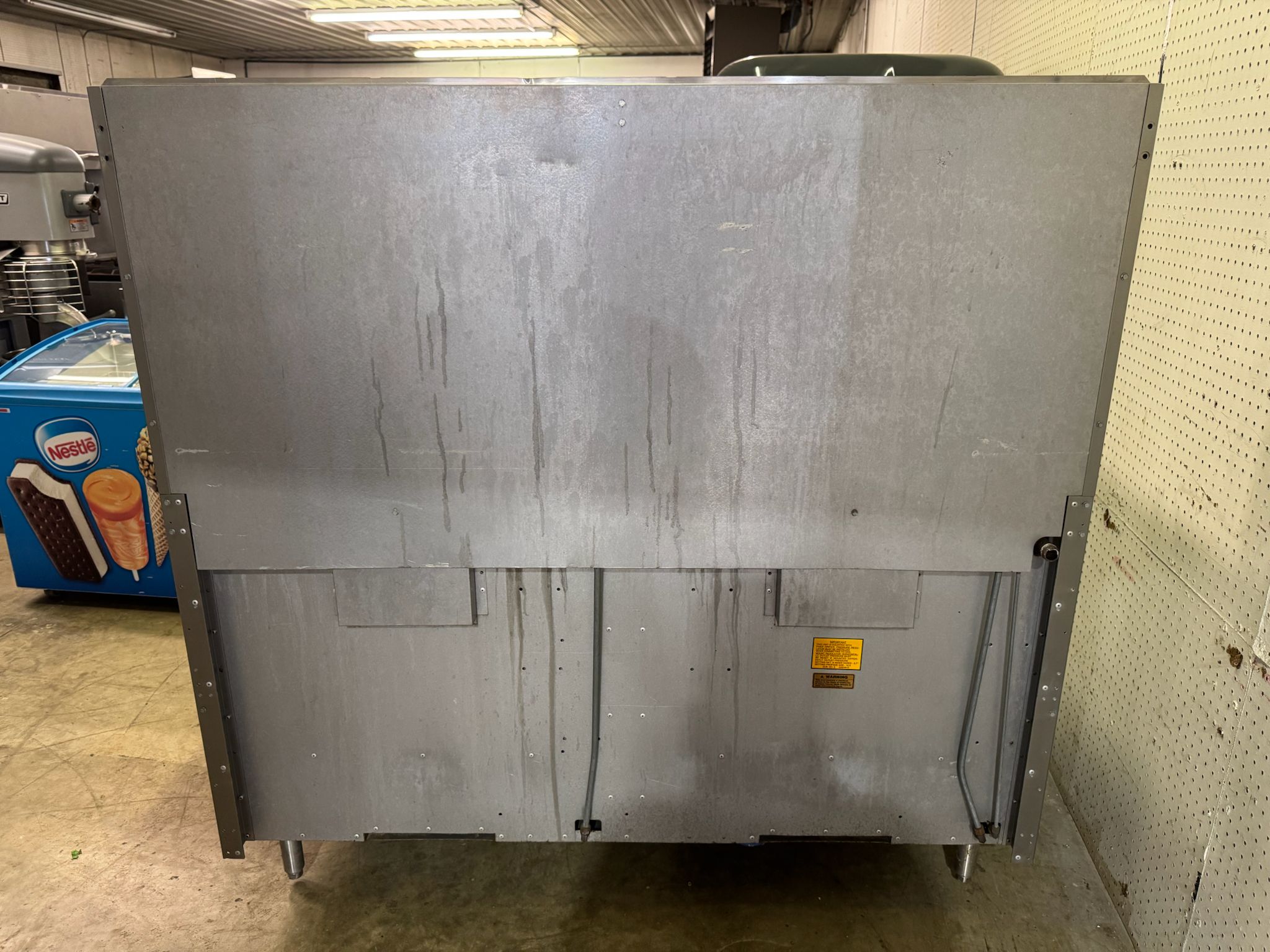 Used Vulcan 60-FTL 6 Burner NG Range with 24" Griddle and 2 Ovens