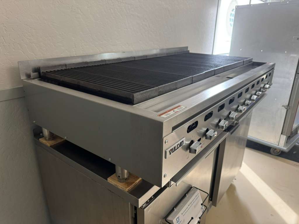 New 60" Vulcan VACB60-201 Achiever LP Medium-Duty Radiant Charbroiler - 176,000 BTU