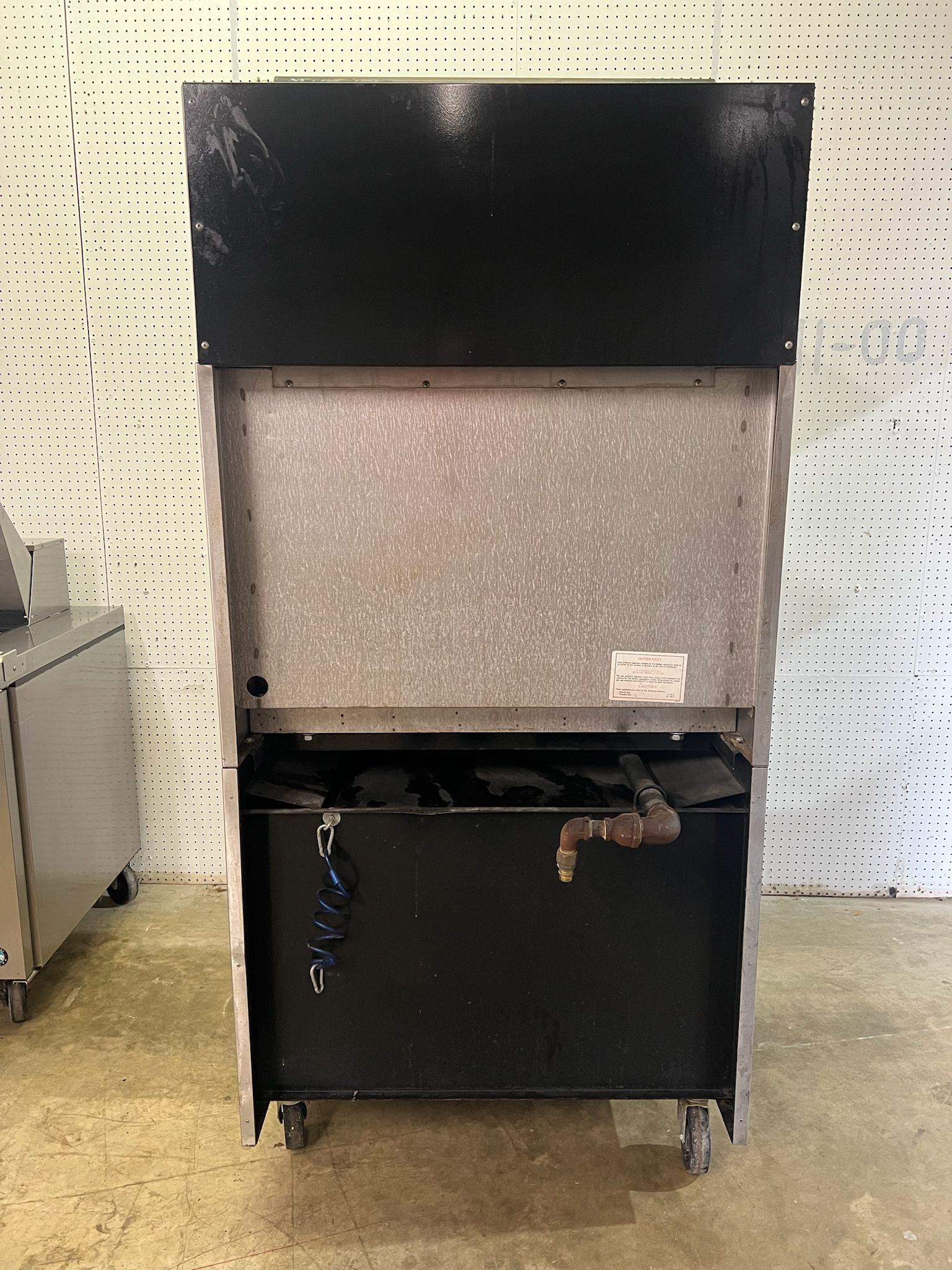 Used 36" Wolf FS-HB-1 Commander Series Natural Gas Top-Fired Broiler