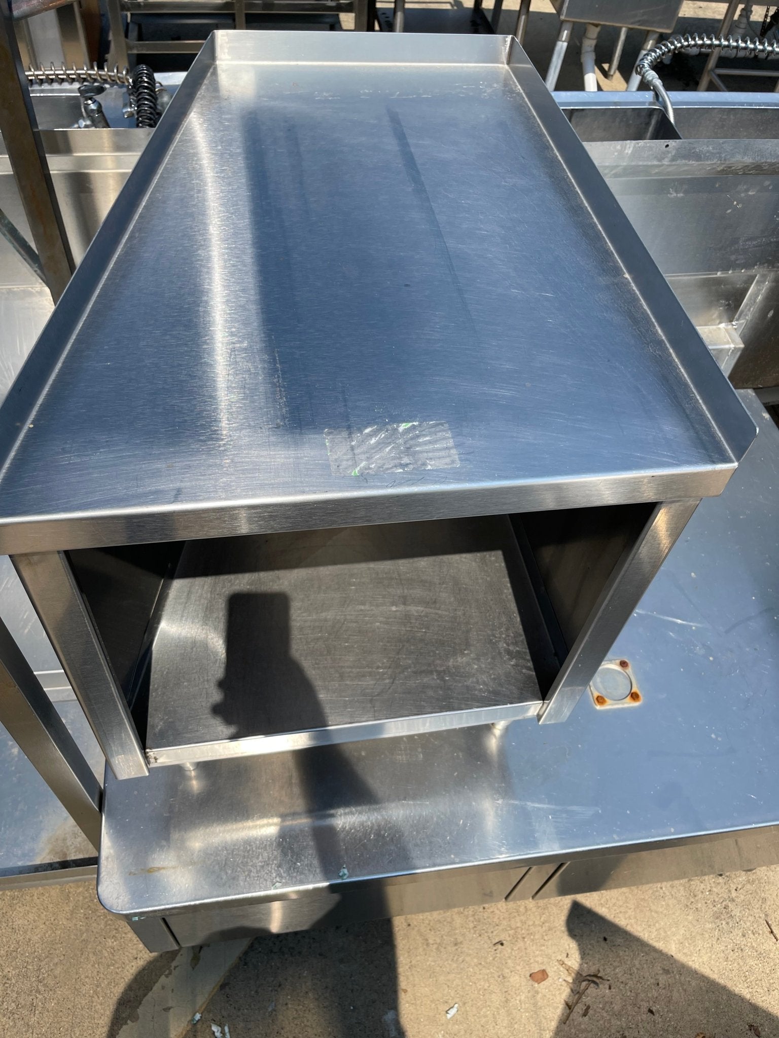 Used 22" Stainless Steel Equipment Stand - SS235 - Falcon Restaurant Supply - 1