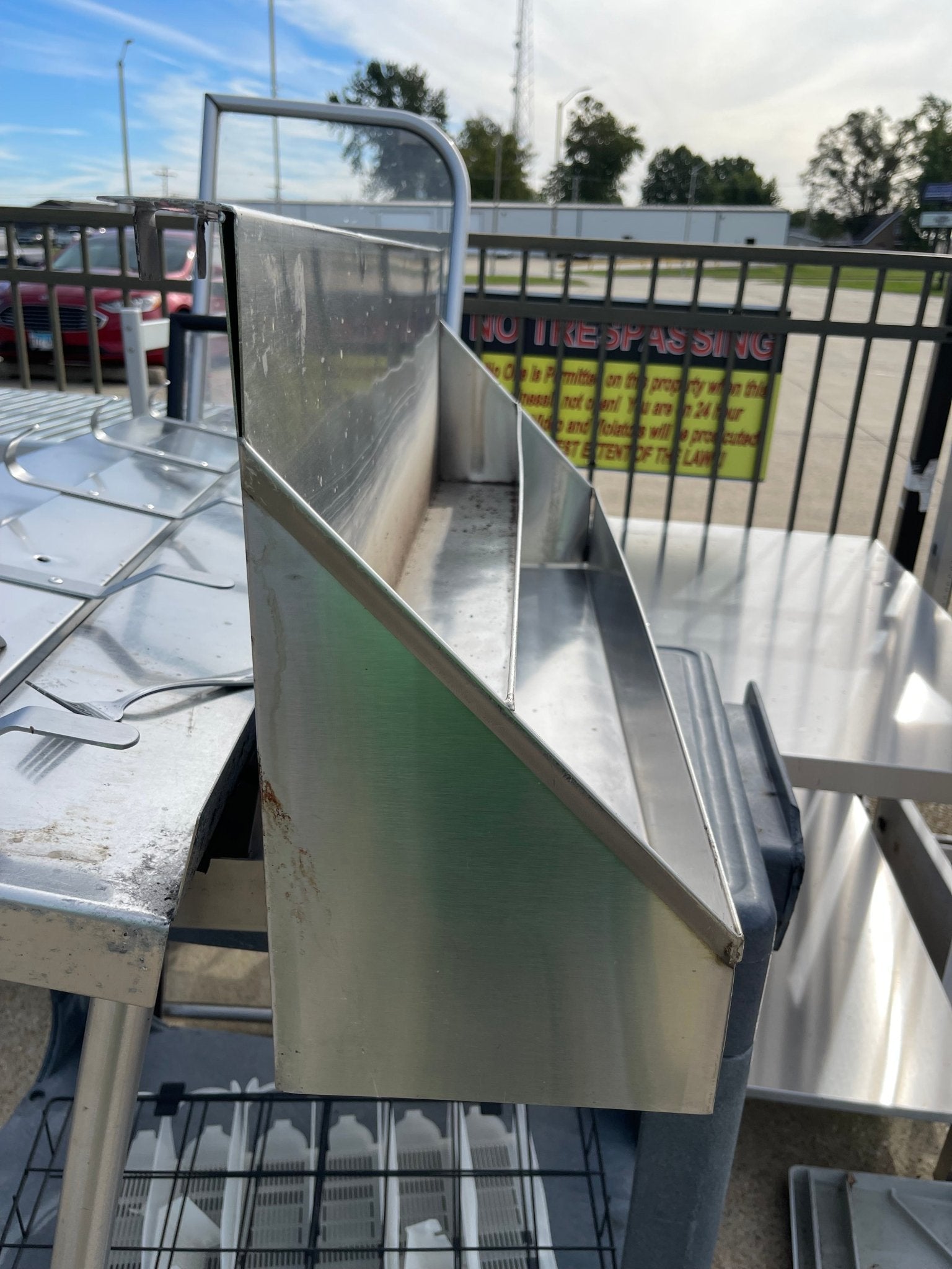 Used 35.75" Stainless Steel Bar Speed Rail Rack - SS260 - Falcon Restaurant Supply - 3