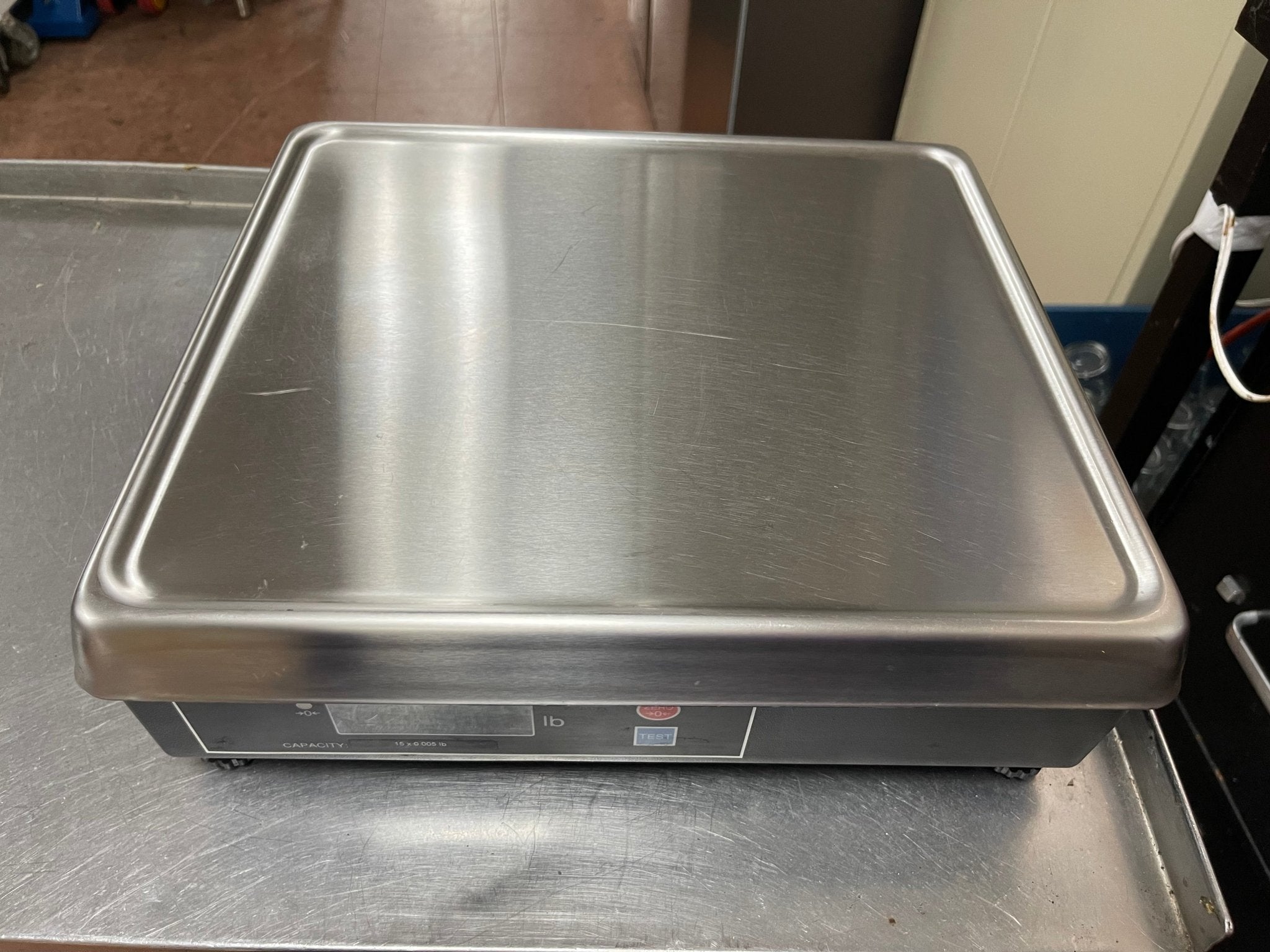 Used Avery Berkel 6720-7 POS Retail Bench Scale 15 x 005lb