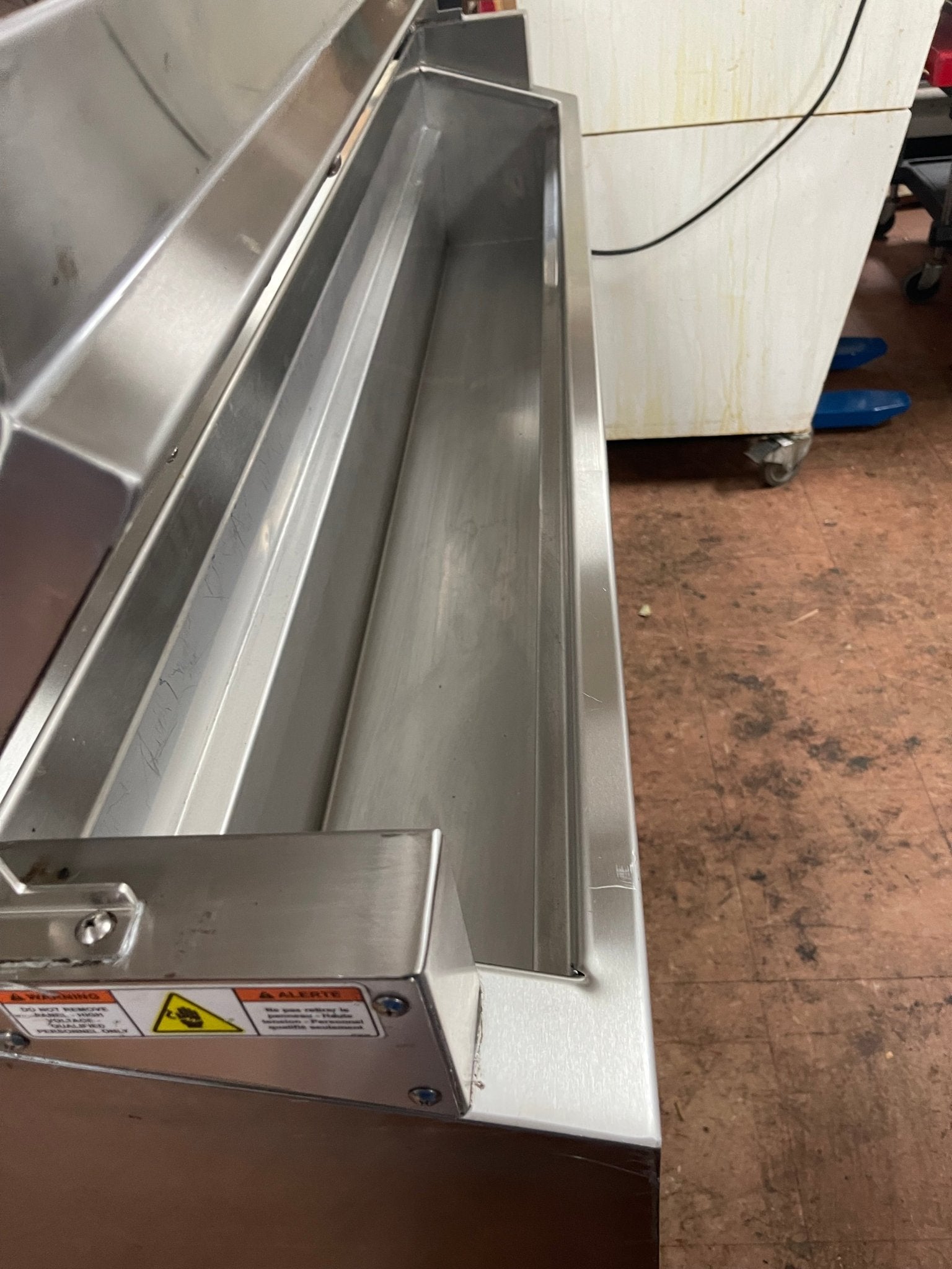 Used Randell 60" Stainless Equipment Stand with Refrigerated Cold Rail and Heated Shelf 120V - Falcon Restaurant Supply - 8