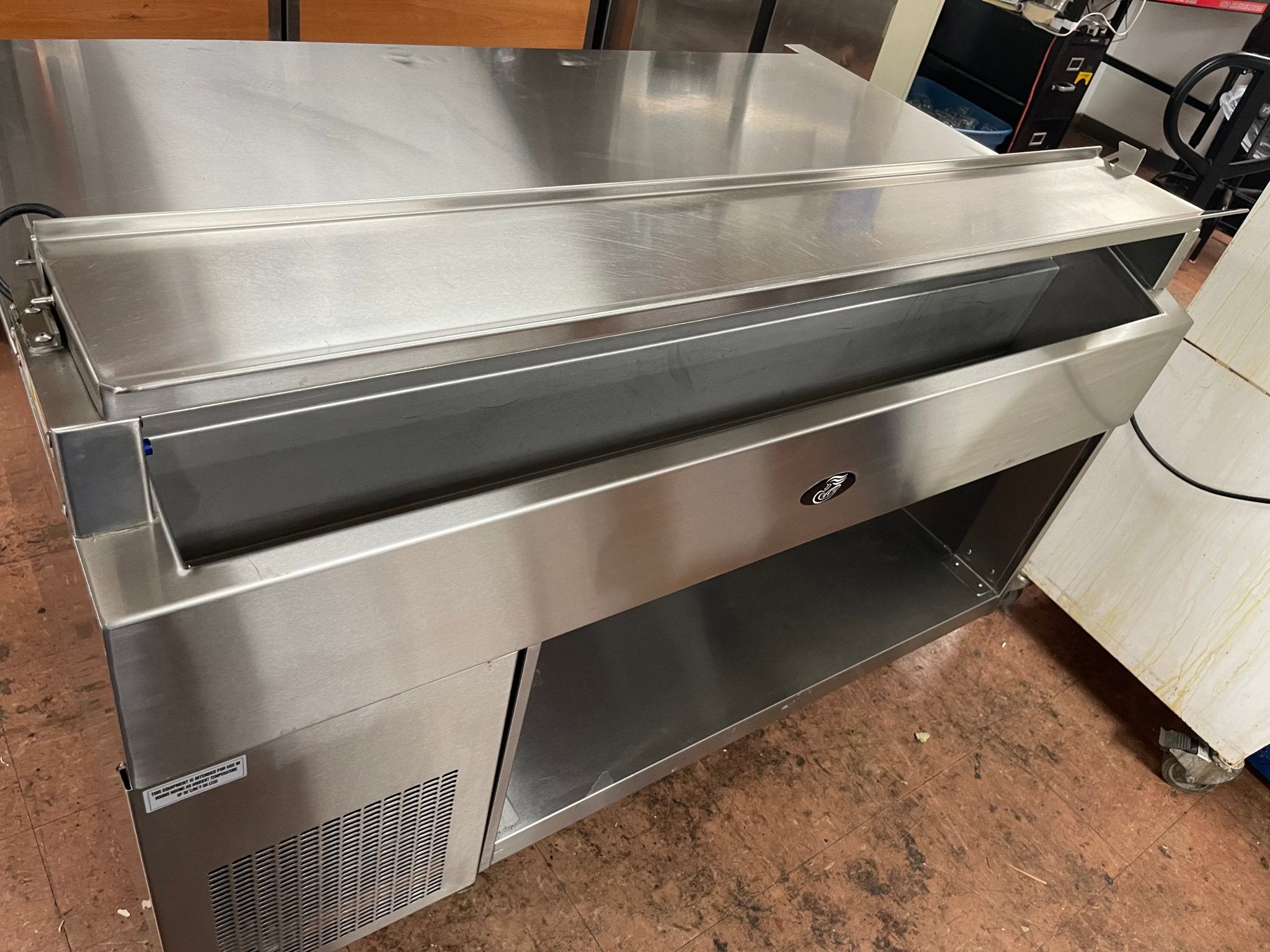 Used Randell 60" Stainless Equipment Stand with Refrigerated Cold Rail and Heated Shelf 120V - Falcon Restaurant Supply - 10