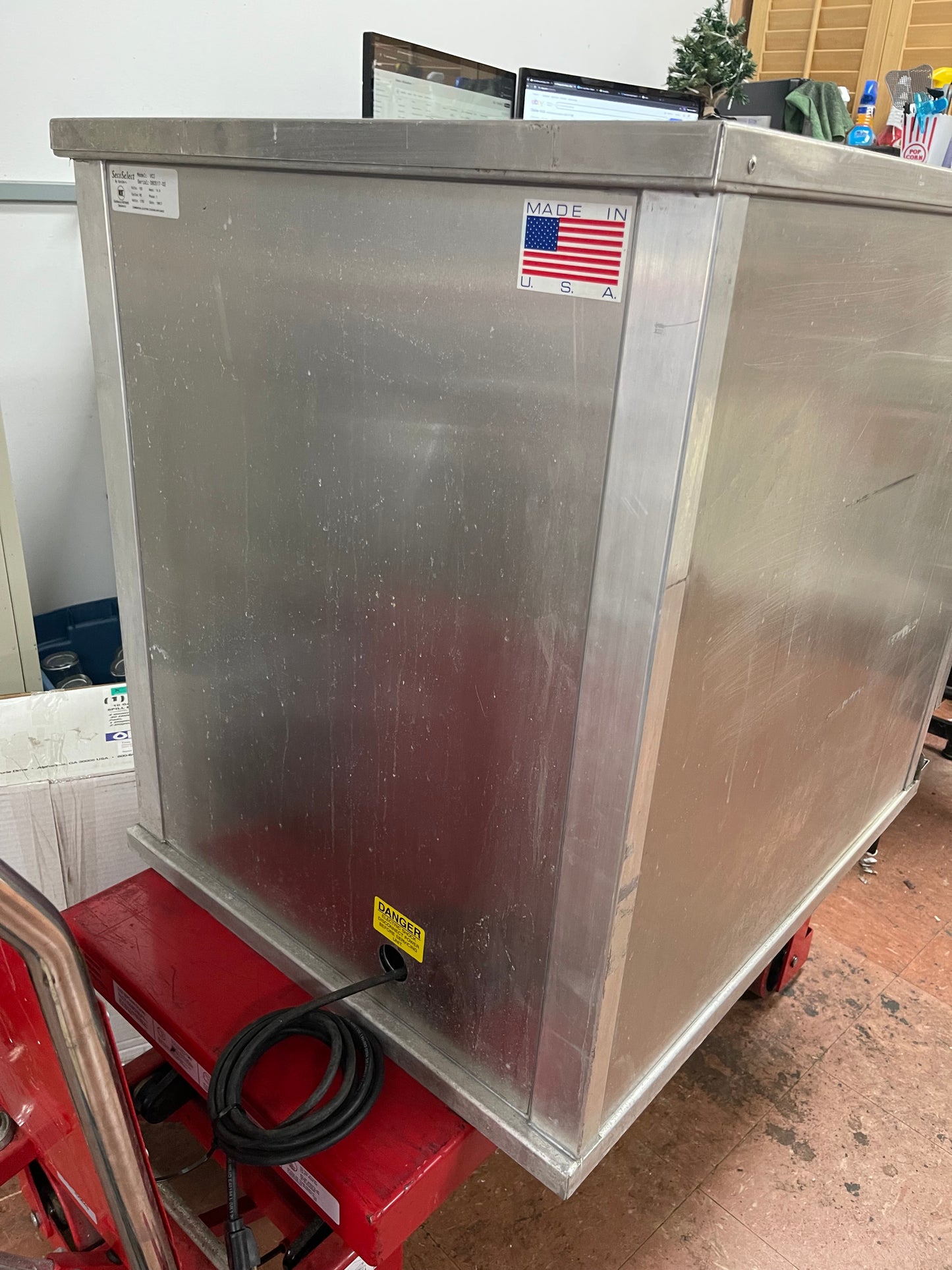 Used Seco Select VCI  Heated Warming Holding 6 Pan Proofing Cabinet 120V