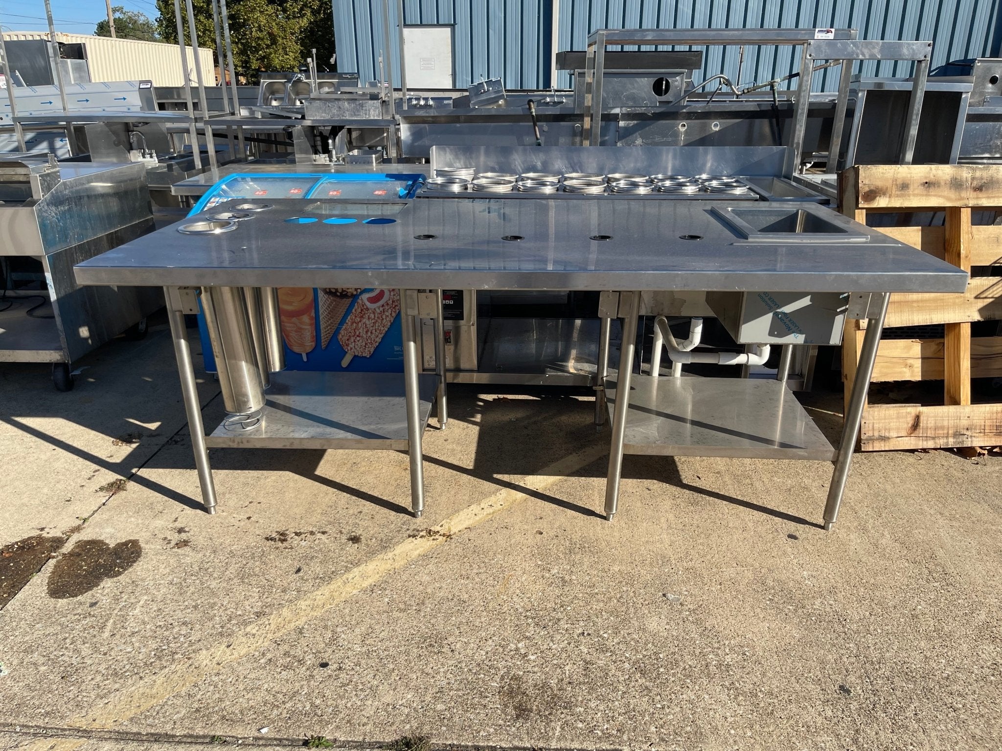 Used 85" Stainless Steel Drink Station with Ice Bin and Cup Dispensers - SS270 - Falcon Restaurant Supply - 1