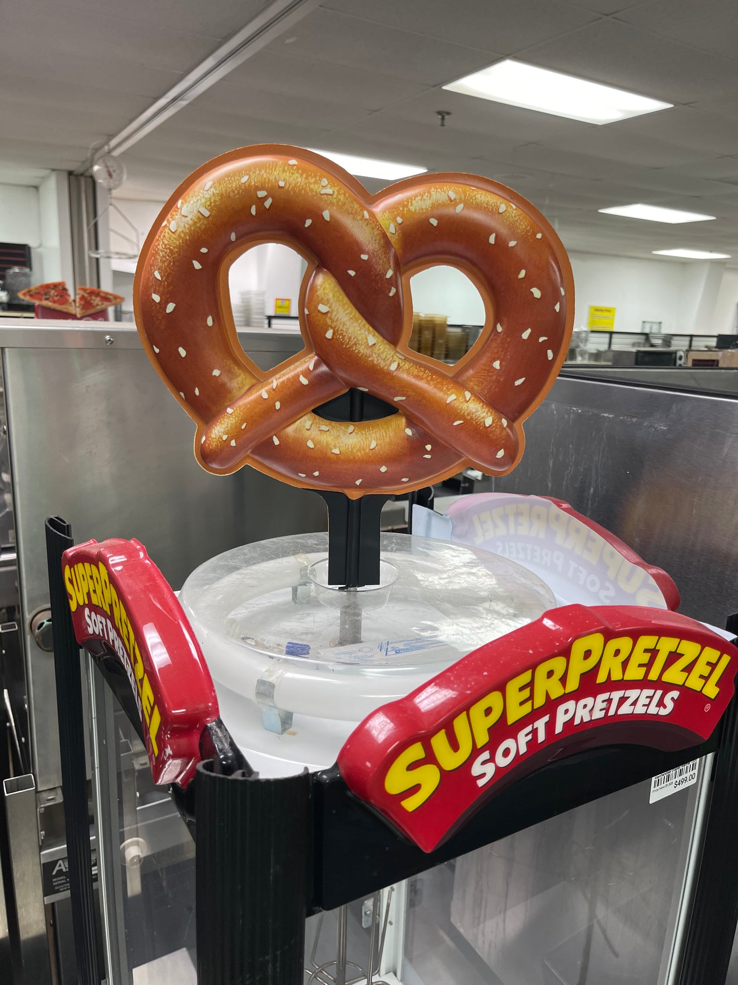 Revolving Countertop Pretzel Merchandiser Display Warmer 120V