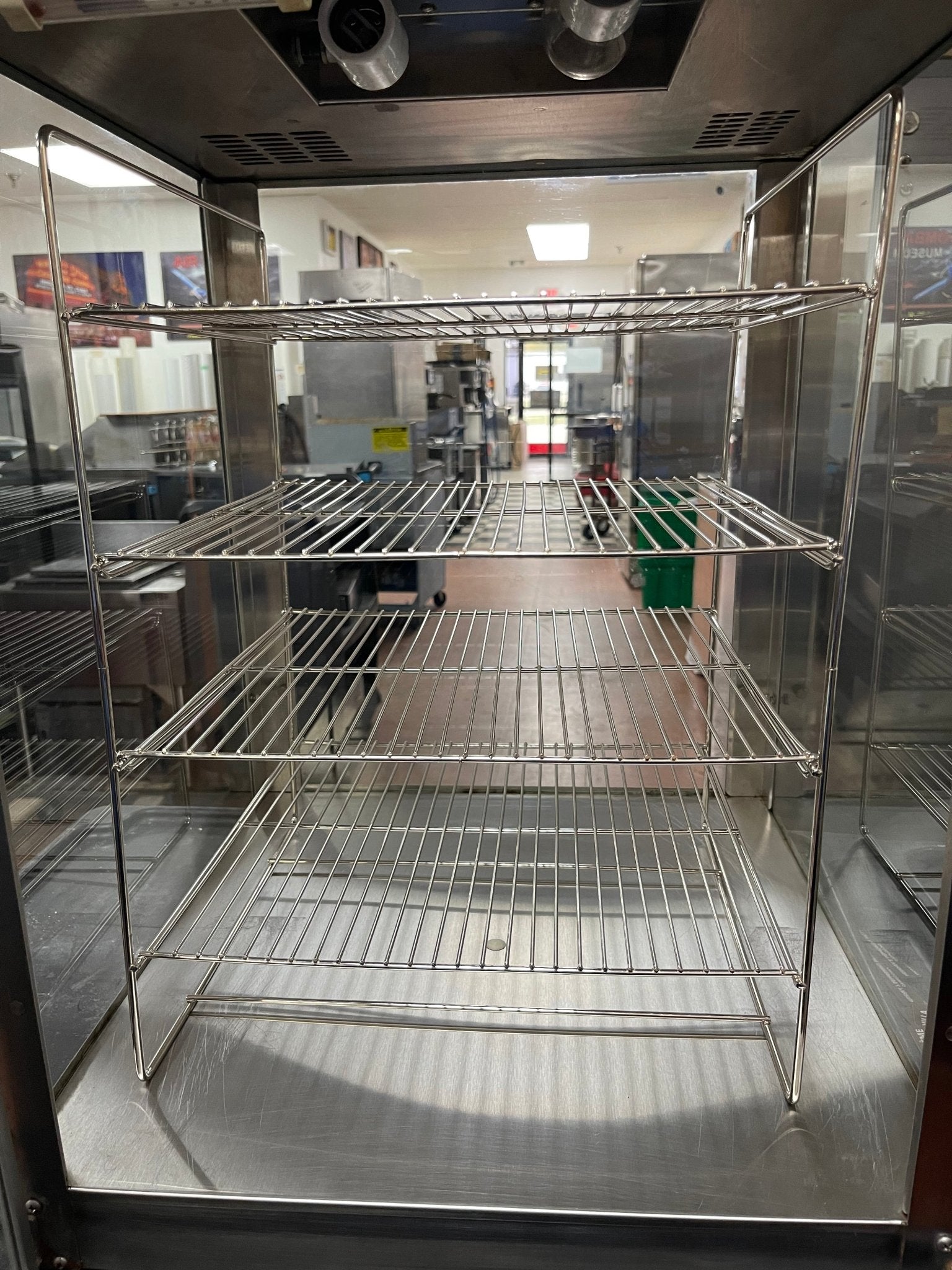 Used Wisco Heated Glass Display Case Lighted Warmer Merchandiser 120V 965 Watts - Falcon Restaurant Supply - 4