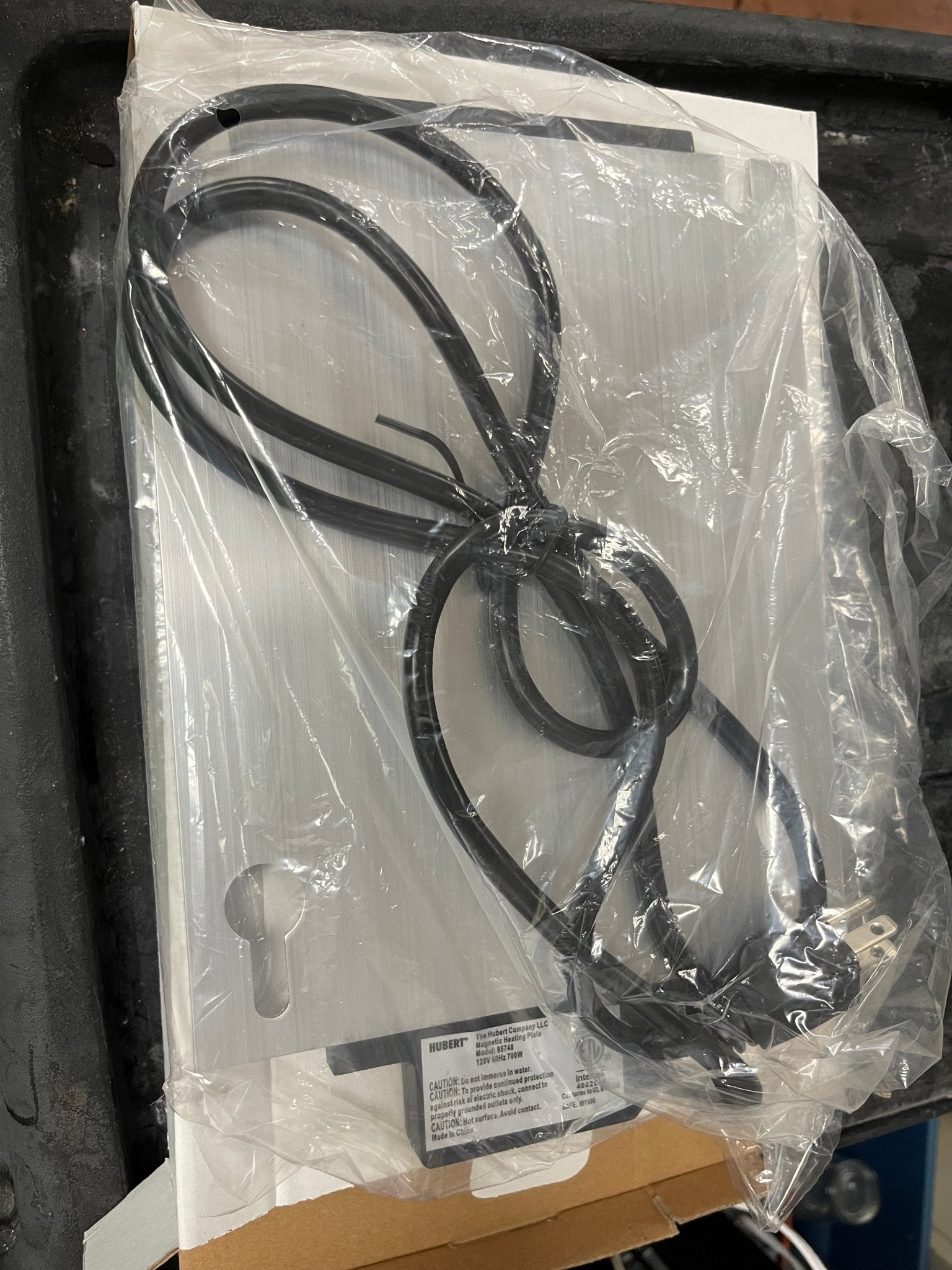 New Hubert 95748 Electric Chafer Heater Food Warmer Catering 120V 700W - WH - Falcon Restaurant Supply - 5