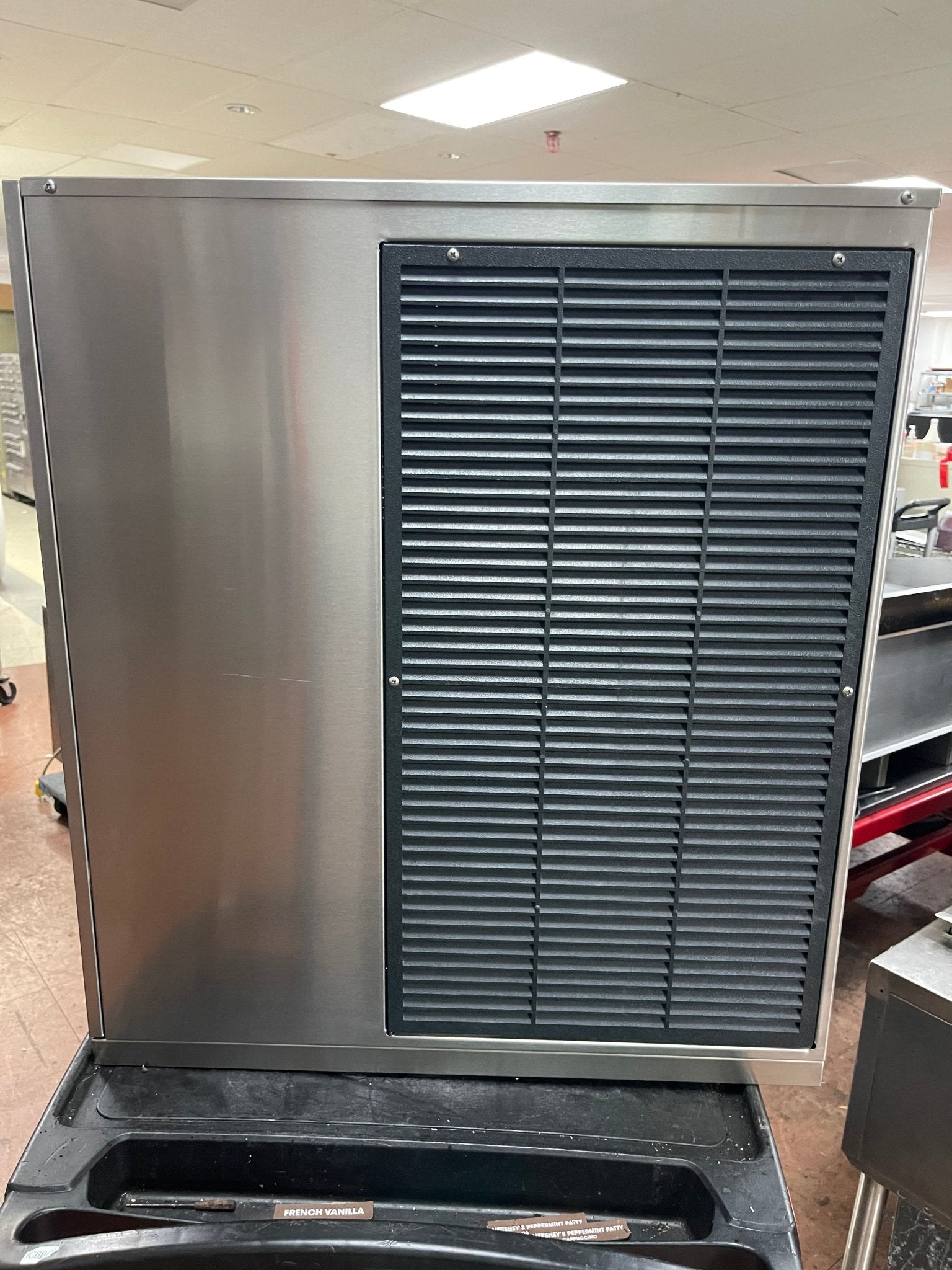 Used 22" Scotsman FME804RLS Remote Condenser Nugget Ice Machine Maker Head 115V - Shed - Falcon Restaurant Supply - 6
