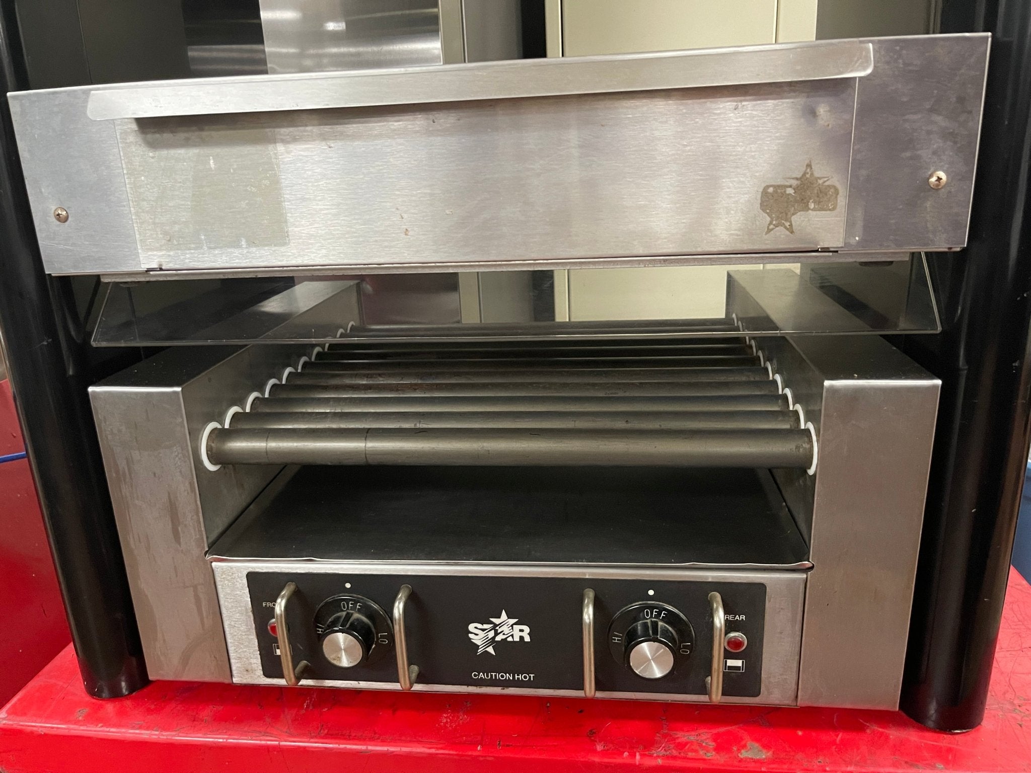 Used Star 25S Stainless Hotdog Roller Star Ambient Bun Box SS25 - BB and Lighted Display 120V - Falcon Restaurant Supply - 4