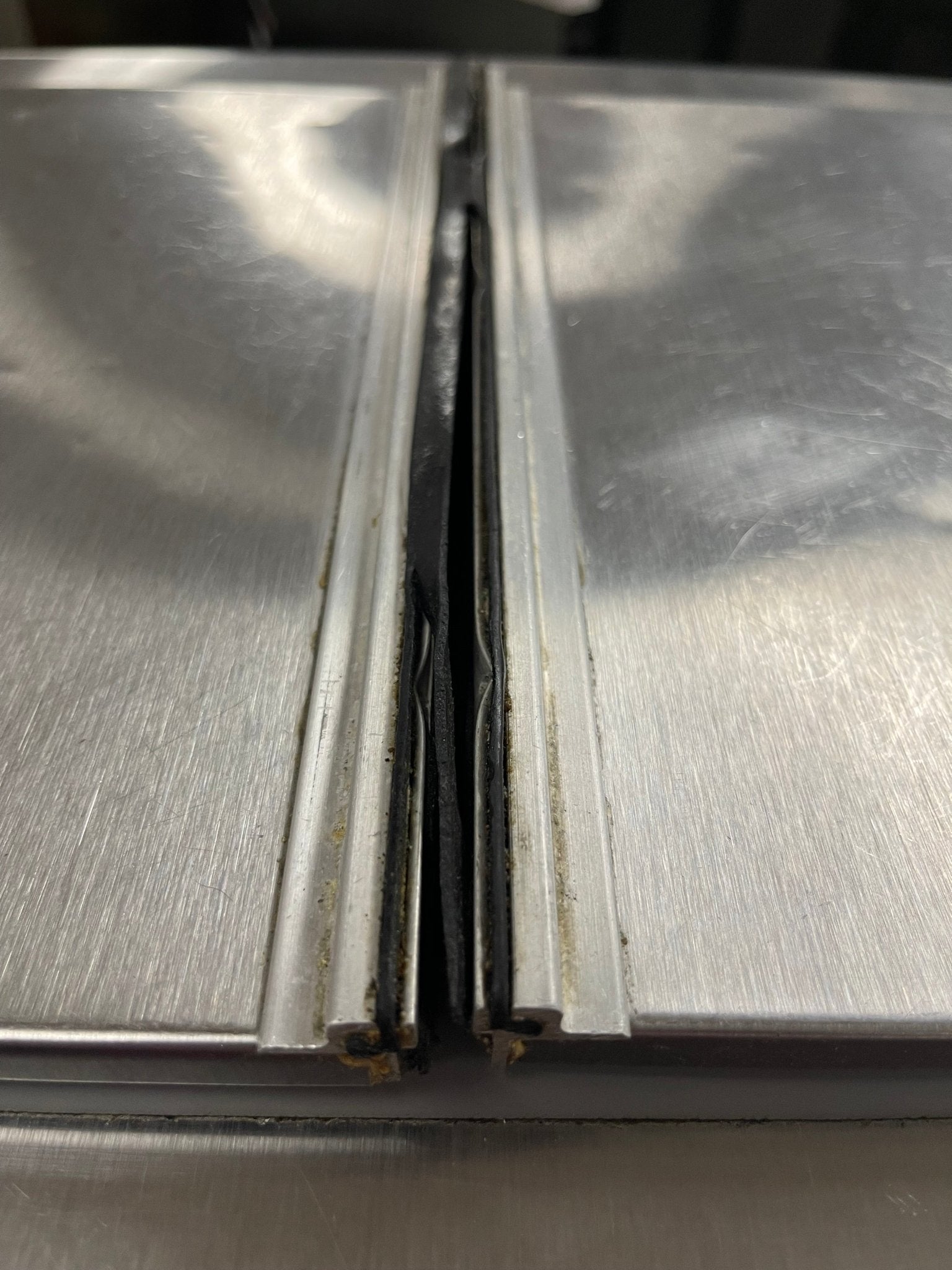 Used Excellence Industries HFF - 2HC 31 1/2" Ice Cream Freezer Dipping Cabinet w/ 4 Tub Capacity - White, 115v - Falcon Restaurant Supply - 6