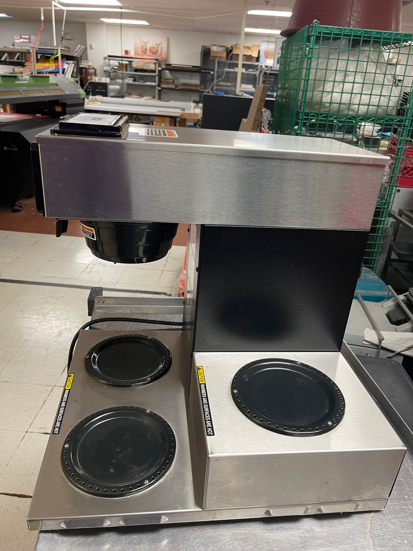 Used Bunn 13300.0013 VP17-3 Low Profile Pourover Coffee Brewer Machine with 3 Warmers 120V