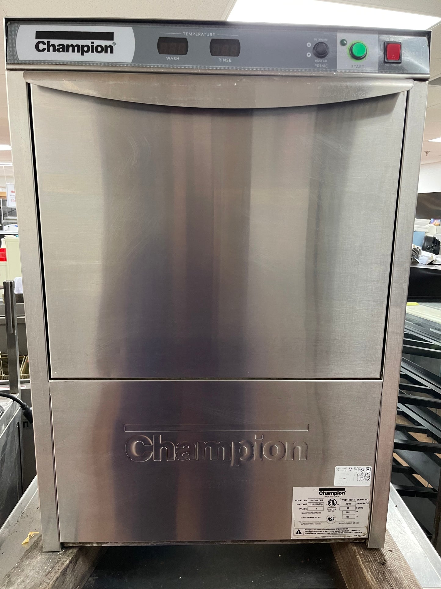 Used Champion UH-130B High Temperature Undercounter Dishwasher - 208/240V, 1 Phase