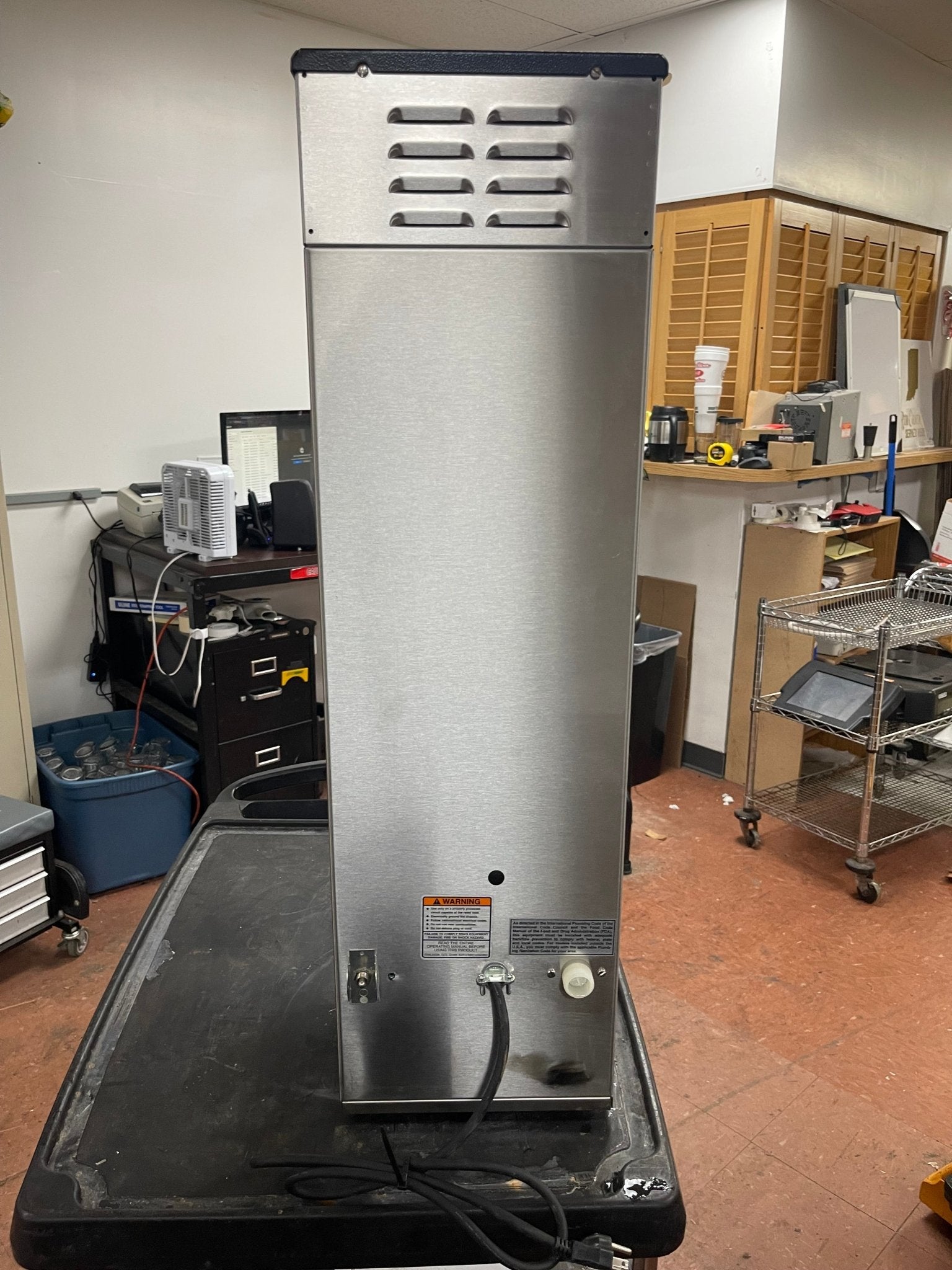 Used Bunn 52200.0102 ITCB - DV Infusion Coffee and Iced Tea Brewer Machine with Shelf 120V - Shir - Falcon Restaurant Supply - 5