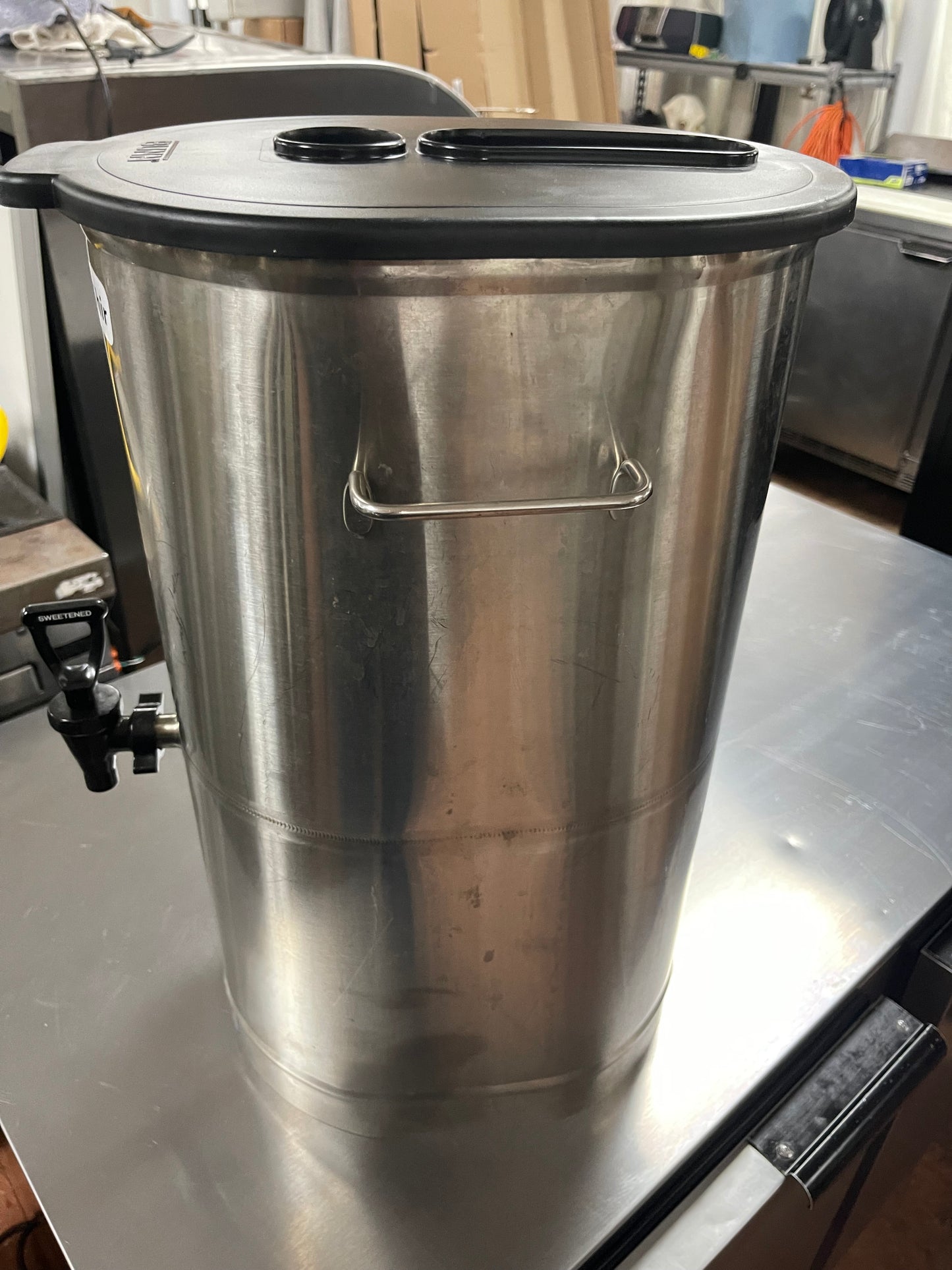 Used Bunn 34100.0000 TDO-4 4 Gallon Iced Tea Dispenser - Shir