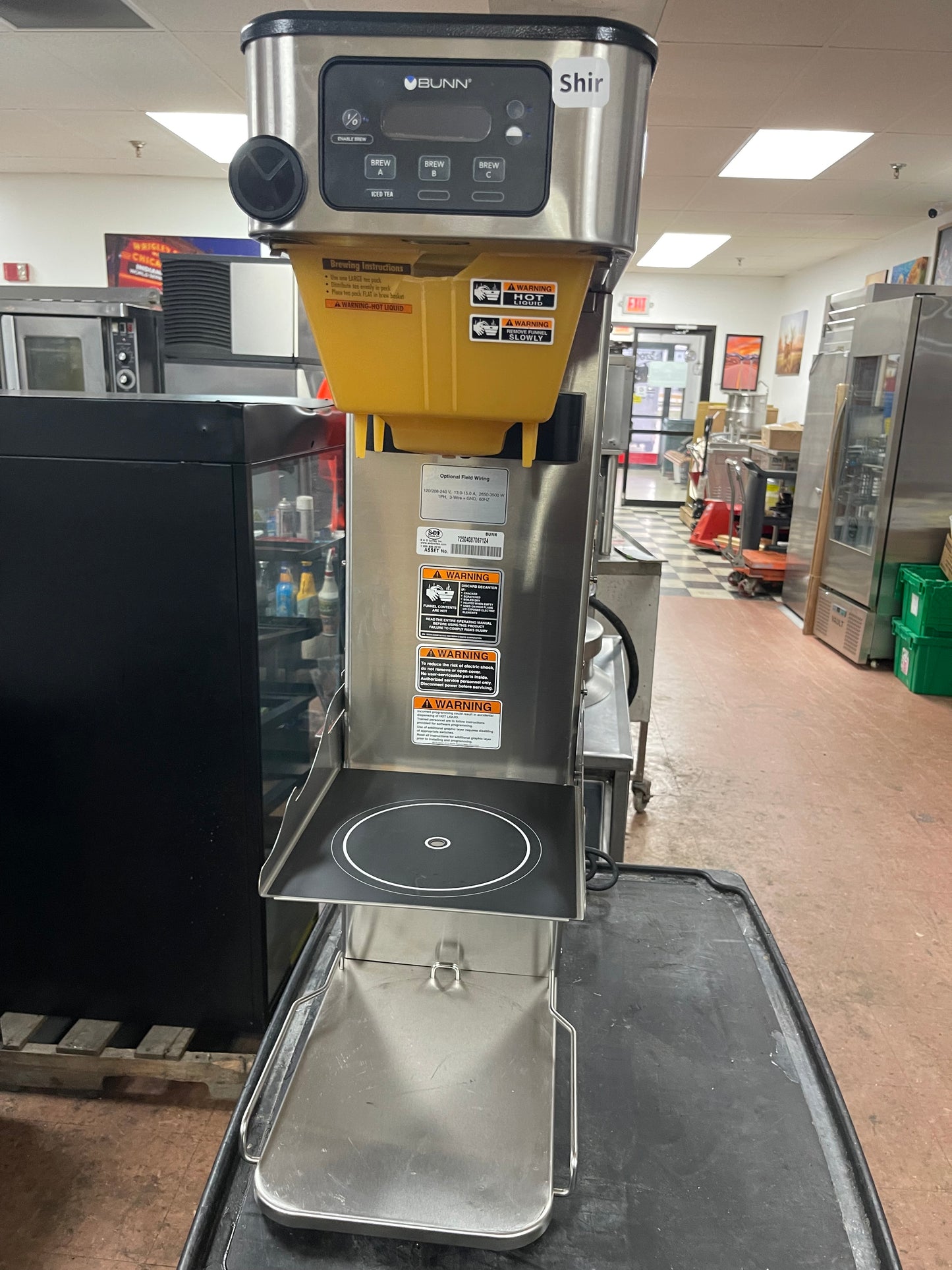 Used Bunn 52200.0102 ITCB-DV Infusion Coffee and Iced Tea Brewer Machine with Shelf 120V - Shir