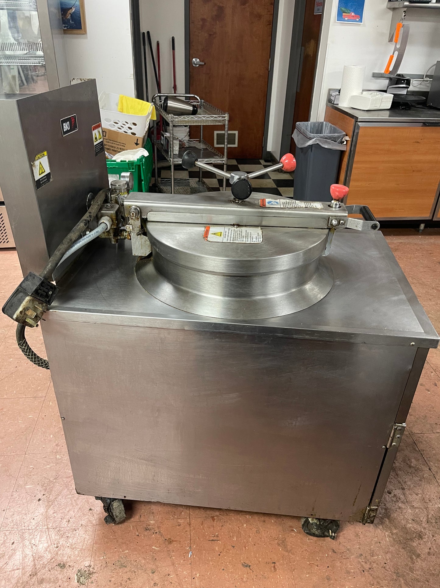 Used BKI FKM-FC Electric Extra Large Volume Pressure Fryer Broaster 75lb 208V 3Ph