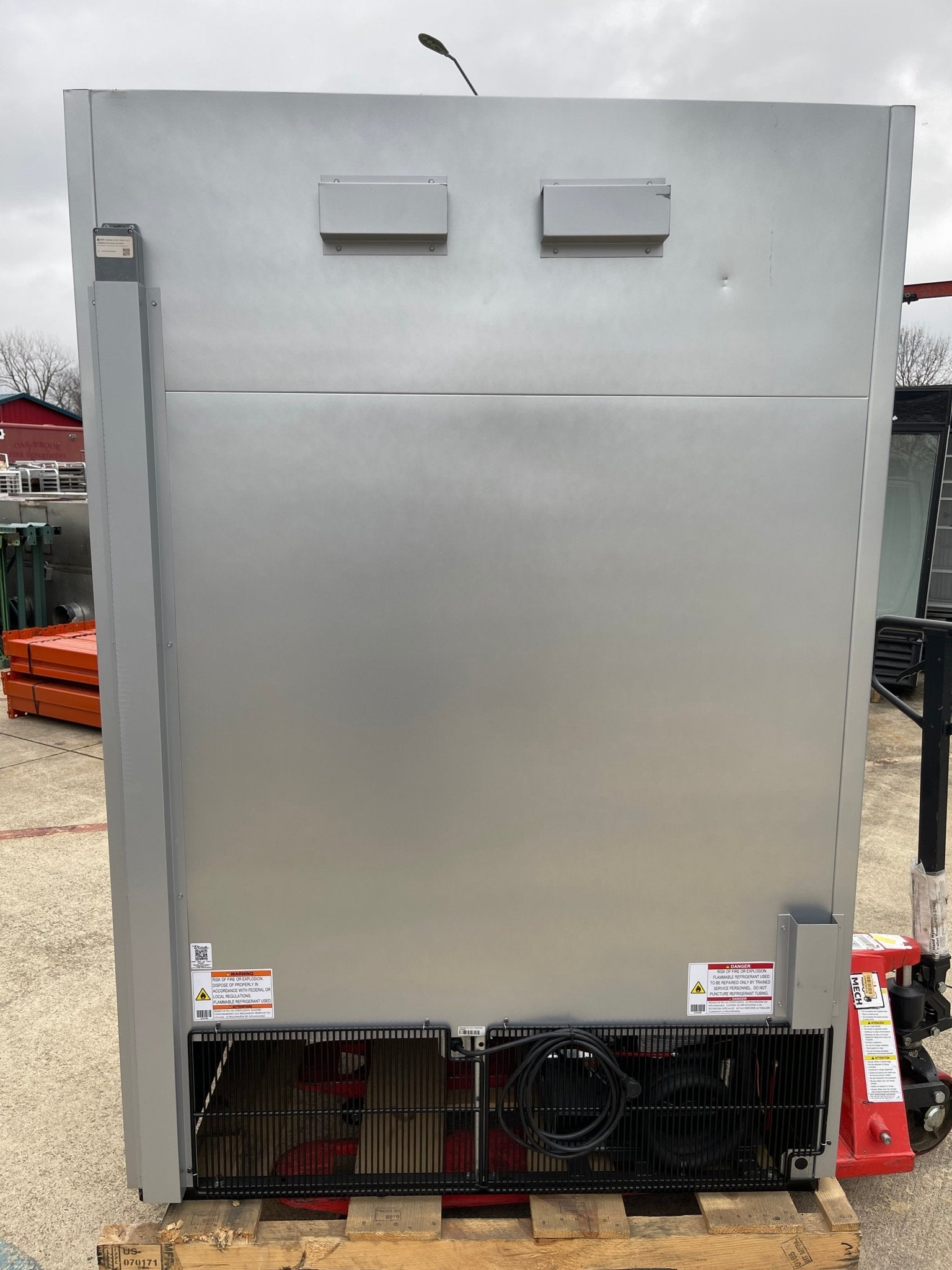 New 2023 54" True GDIM - 49NT - HC~TSL01 Glass 2 Door Bag Ice Merchandiser Indoor Freezer 120V - Falcon Restaurant Supply - 5