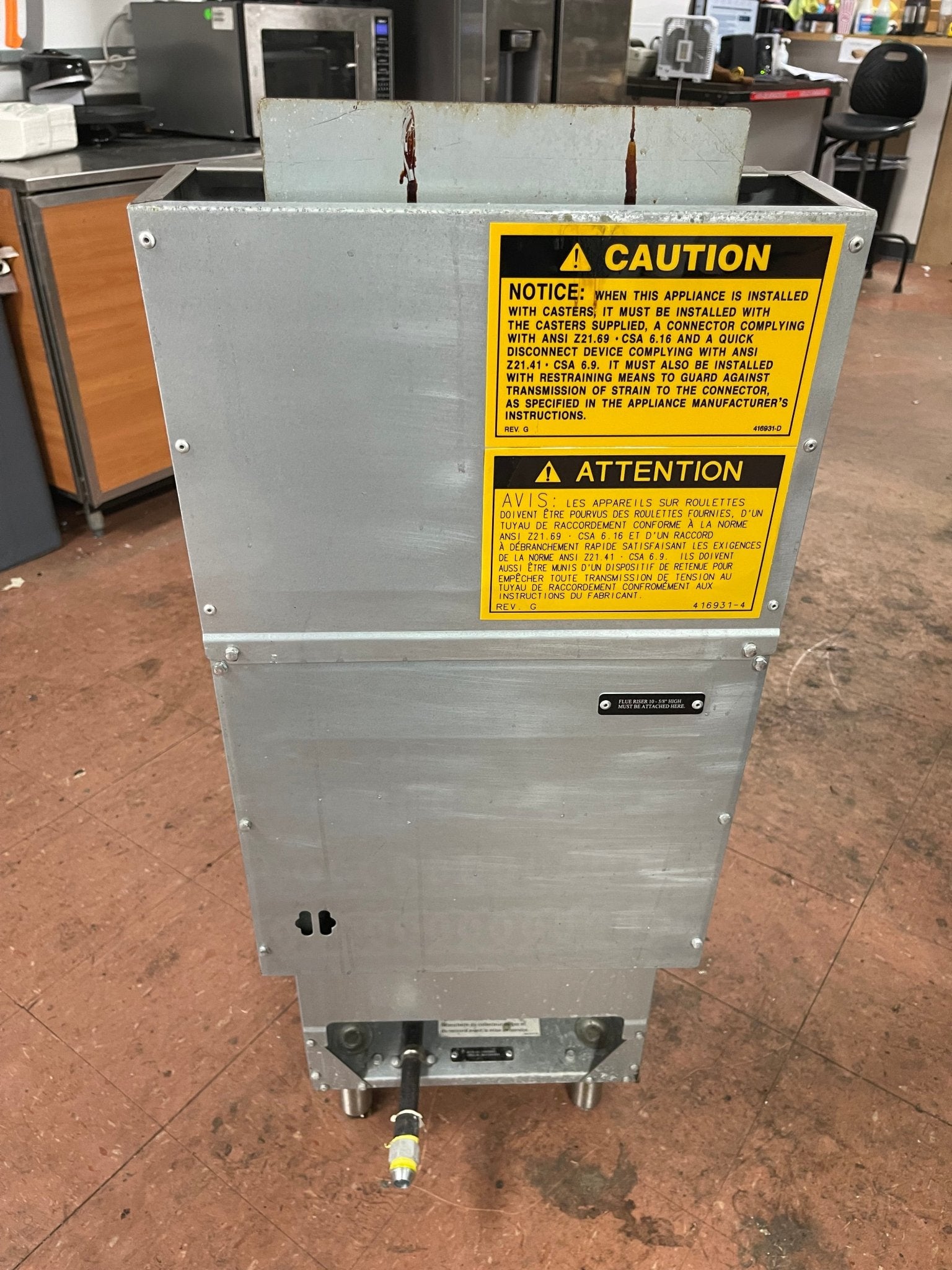 Used Vulcan 1VEG35M - 1 Natural Gas 35 - 40 lb. Floor Fryer with Millivolt Controls - 70,000 BTU - Falcon Restaurant Supply - 8