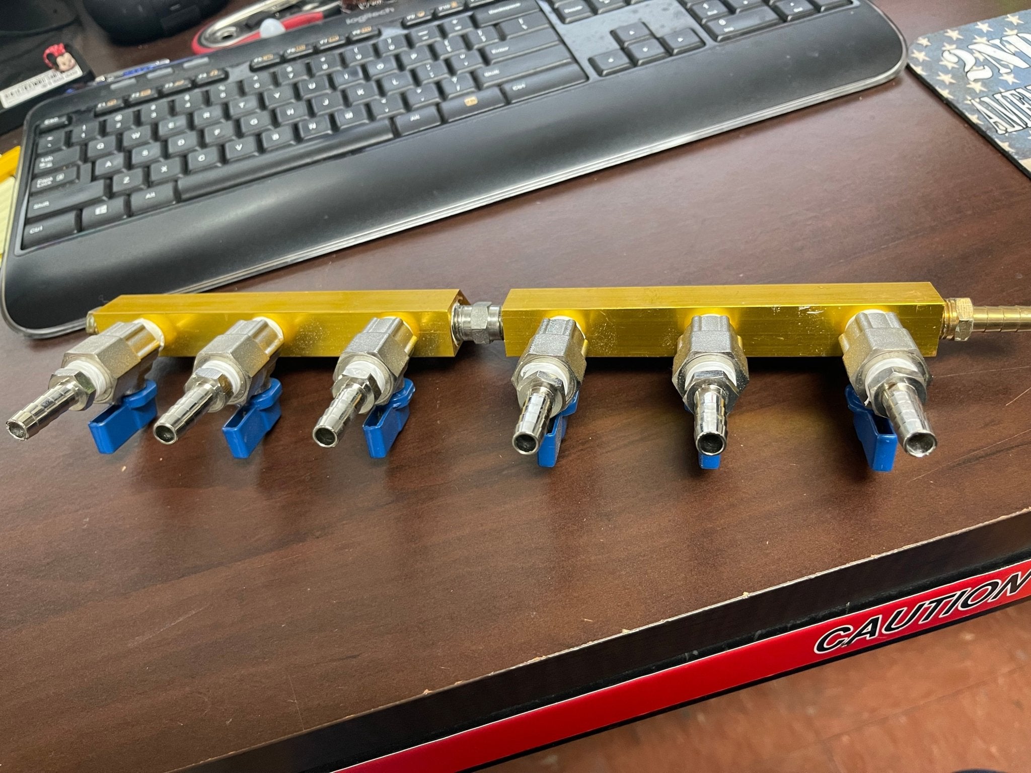 Used 6 Valve Brass 3/8" Beer Tap Bar Soda Co2 Gas Manifold with Shut - off Valves - Falcon Restaurant Supply - 4